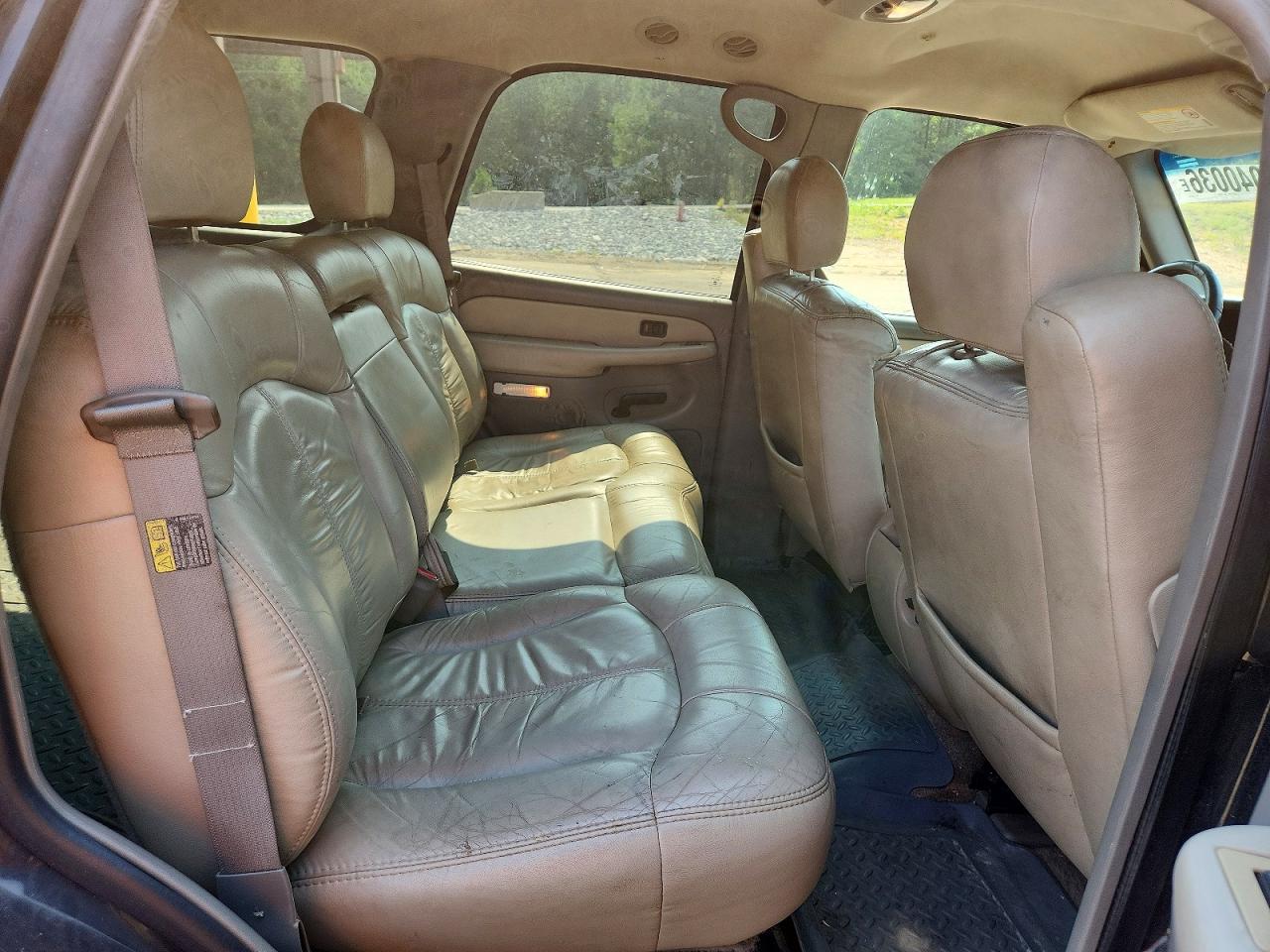 2002 Chevrolet Tahoe K1500 Black vin: 1GNEK13Z52R285753