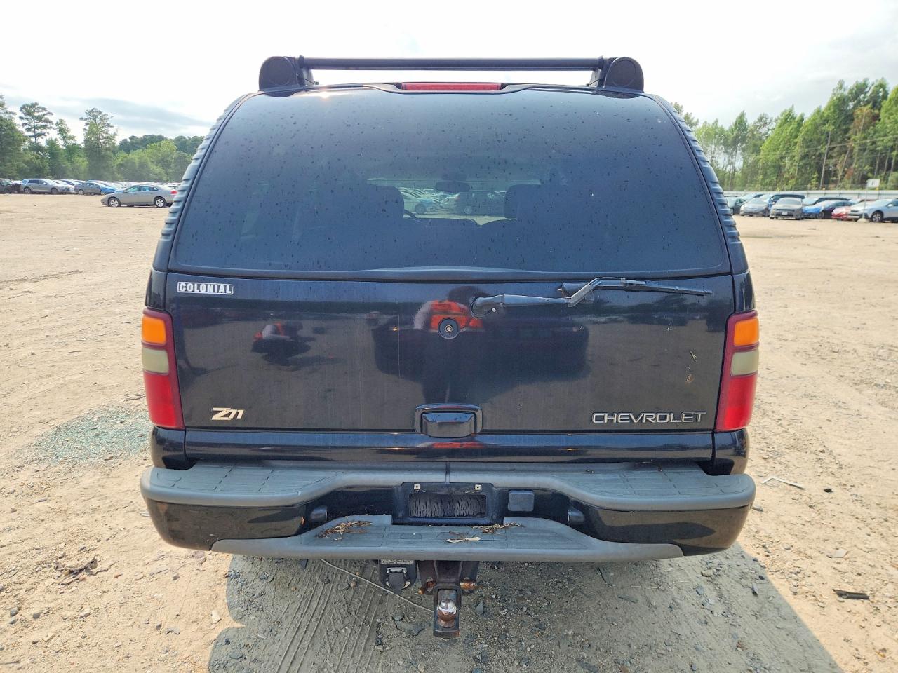 2002 Chevrolet Tahoe K1500 Black vin: 1GNEK13Z52R314006
