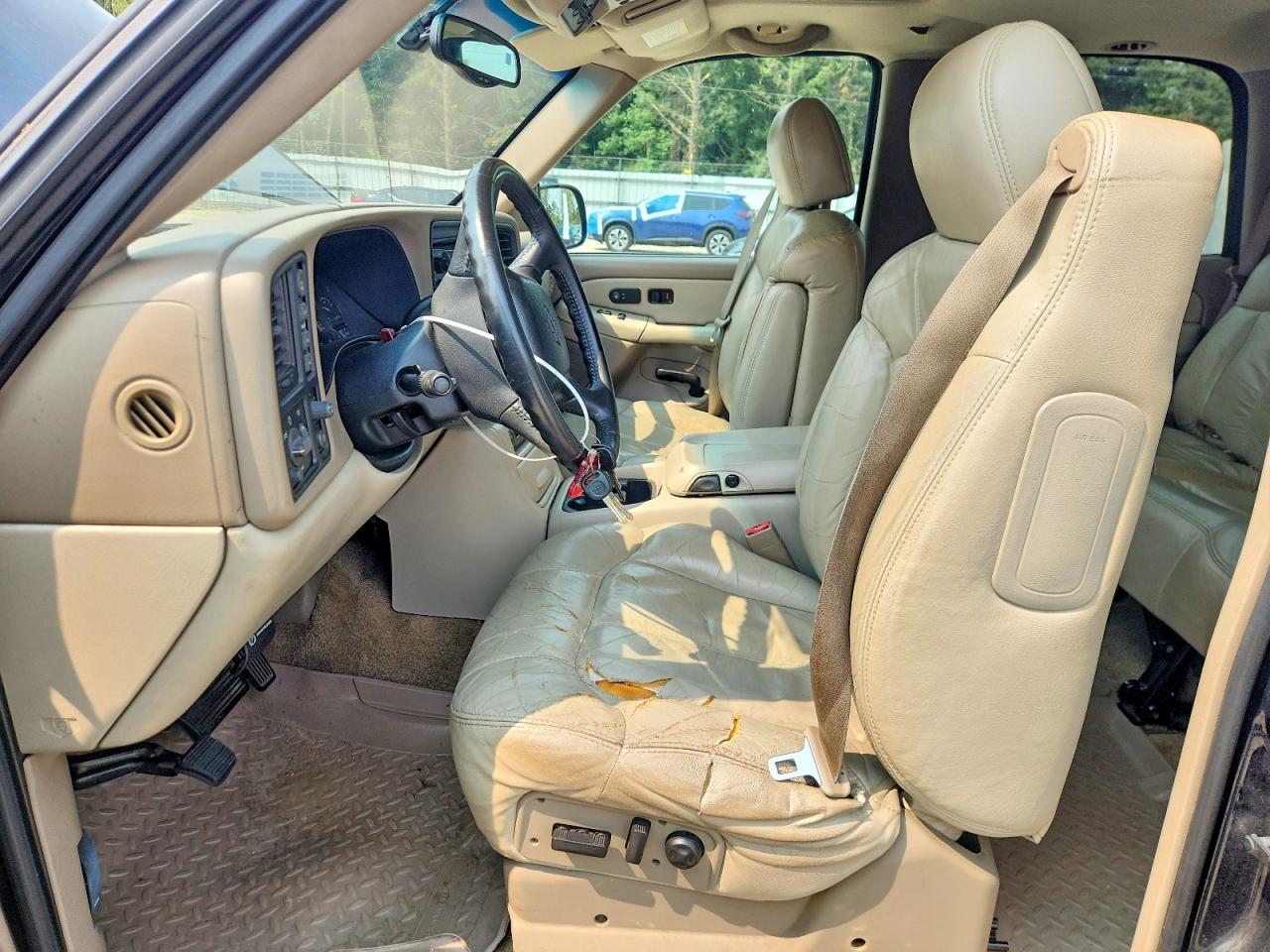 2002 Chevrolet Tahoe K1500 Black vin: 1GNEK13Z52R314006