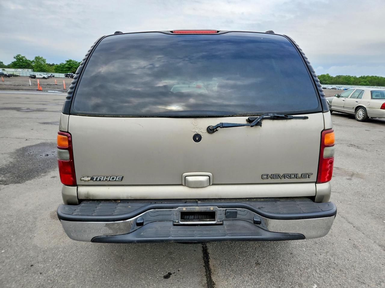 2003 Chevrolet Tahoe K1500 Beige vin: 1GNEK13Z53J118454