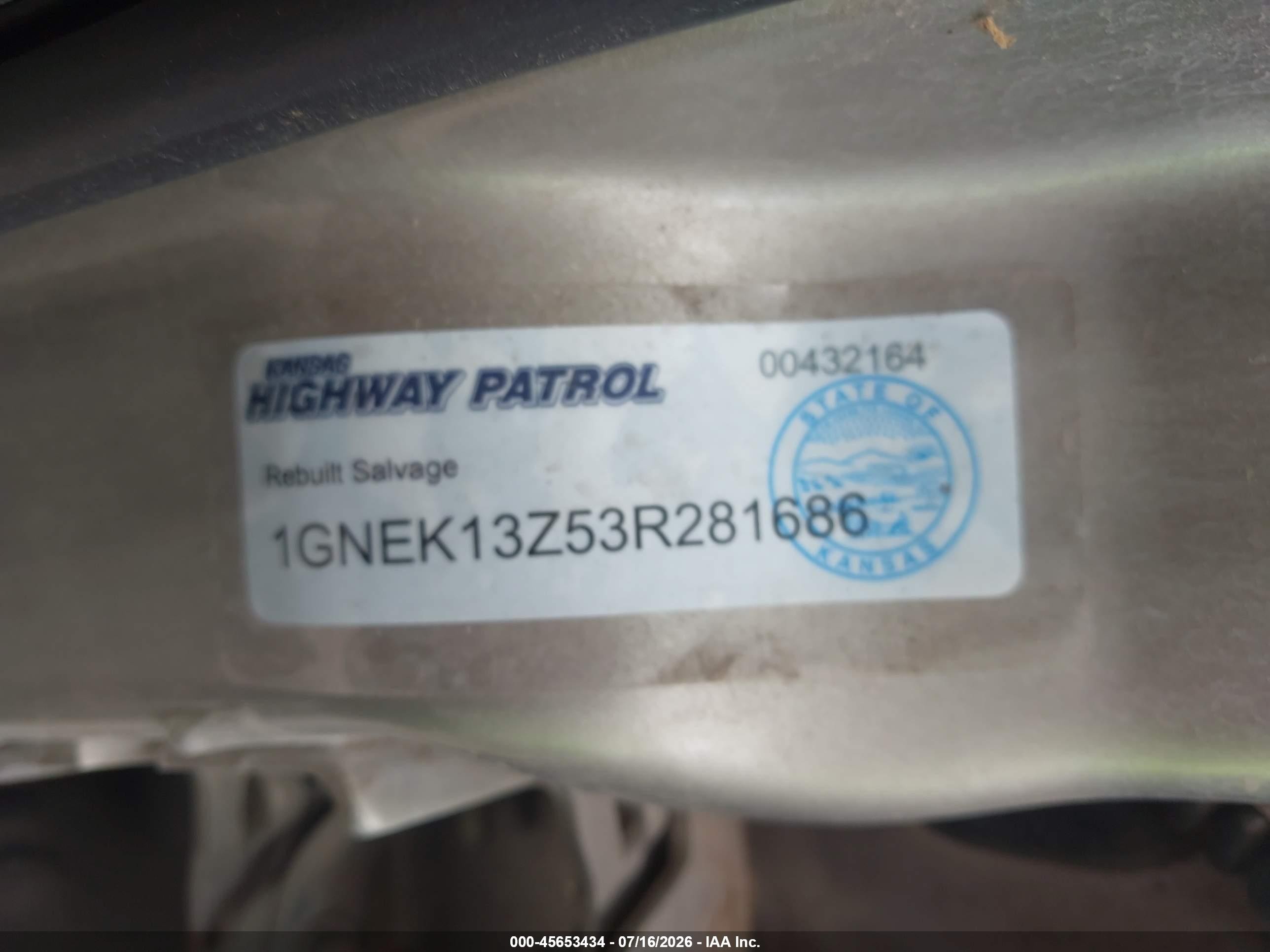 2003 Chevrolet Tahoe Z71 Gold vin: 1GNEK13Z53R281686
