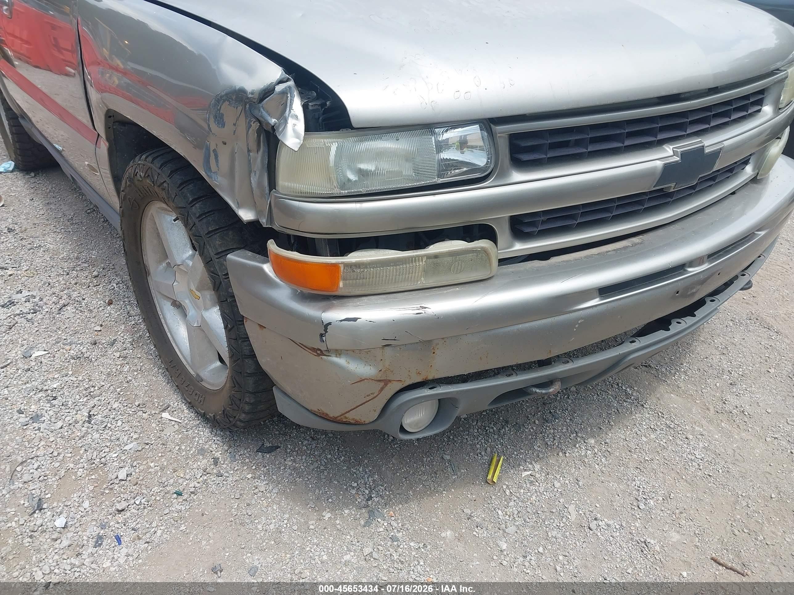 2003 Chevrolet Tahoe Z71 Gold vin: 1GNEK13Z53R281686