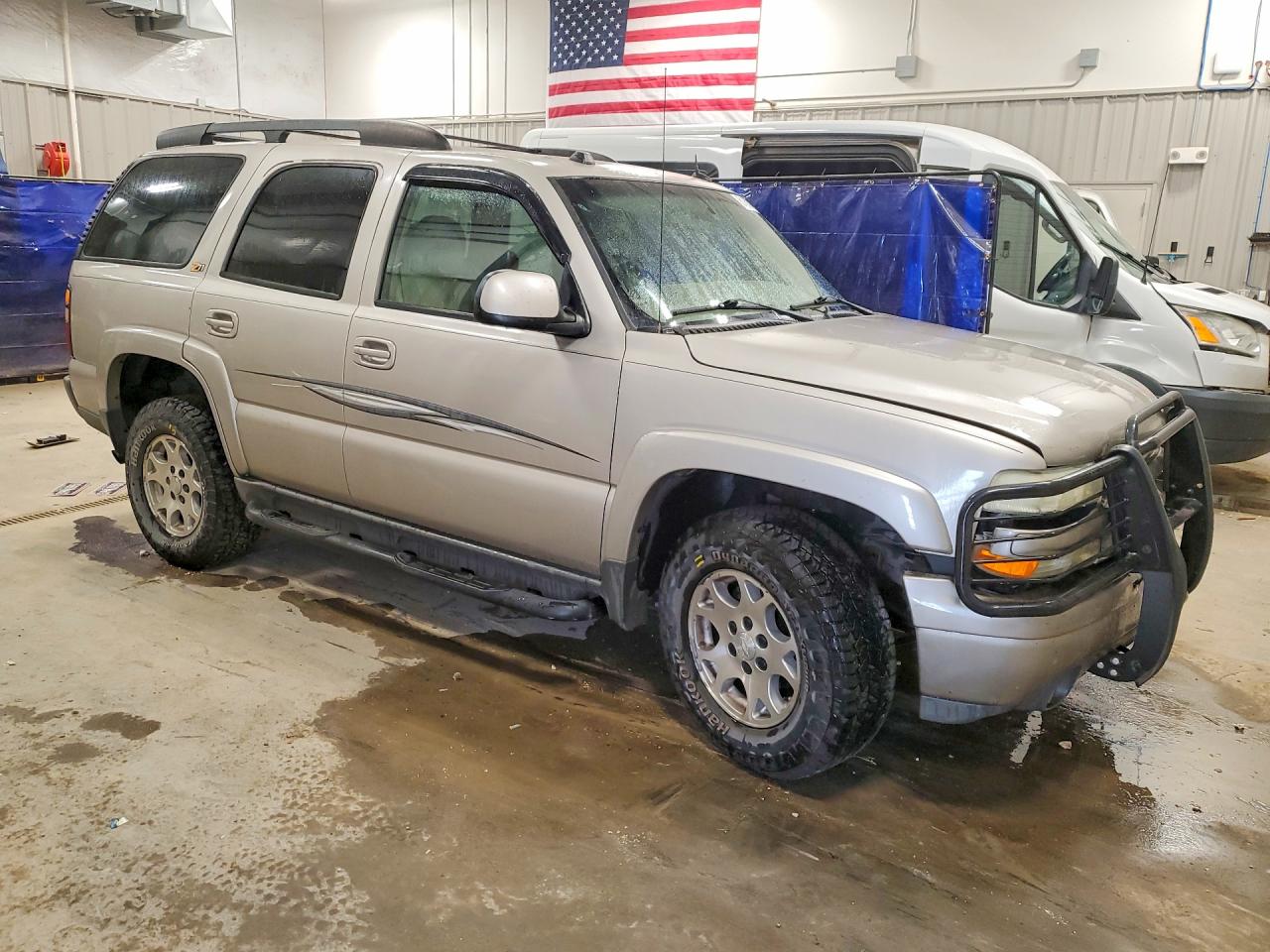 2004 Chevrolet Tahoe K1500 Silver vin: 1GNEK13Z54R202566
