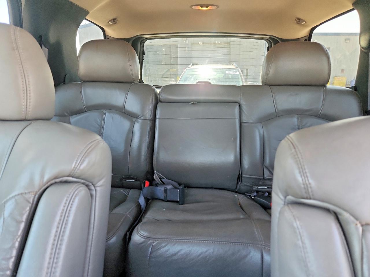 2002 Chevrolet Tahoe K1500 Black vin: 1GNEK13Z62R117894
