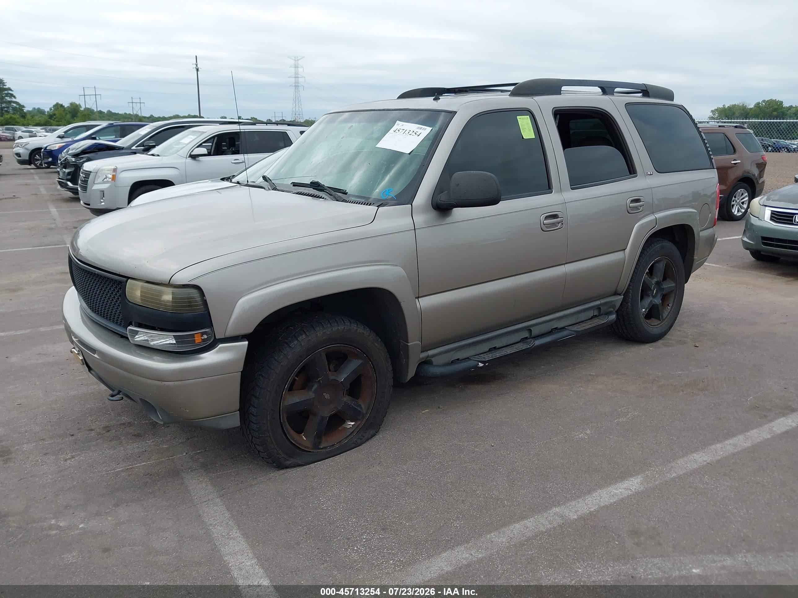 2002 Chevrolet Tahoe Z71 Tan vin: 1GNEK13Z62R126918