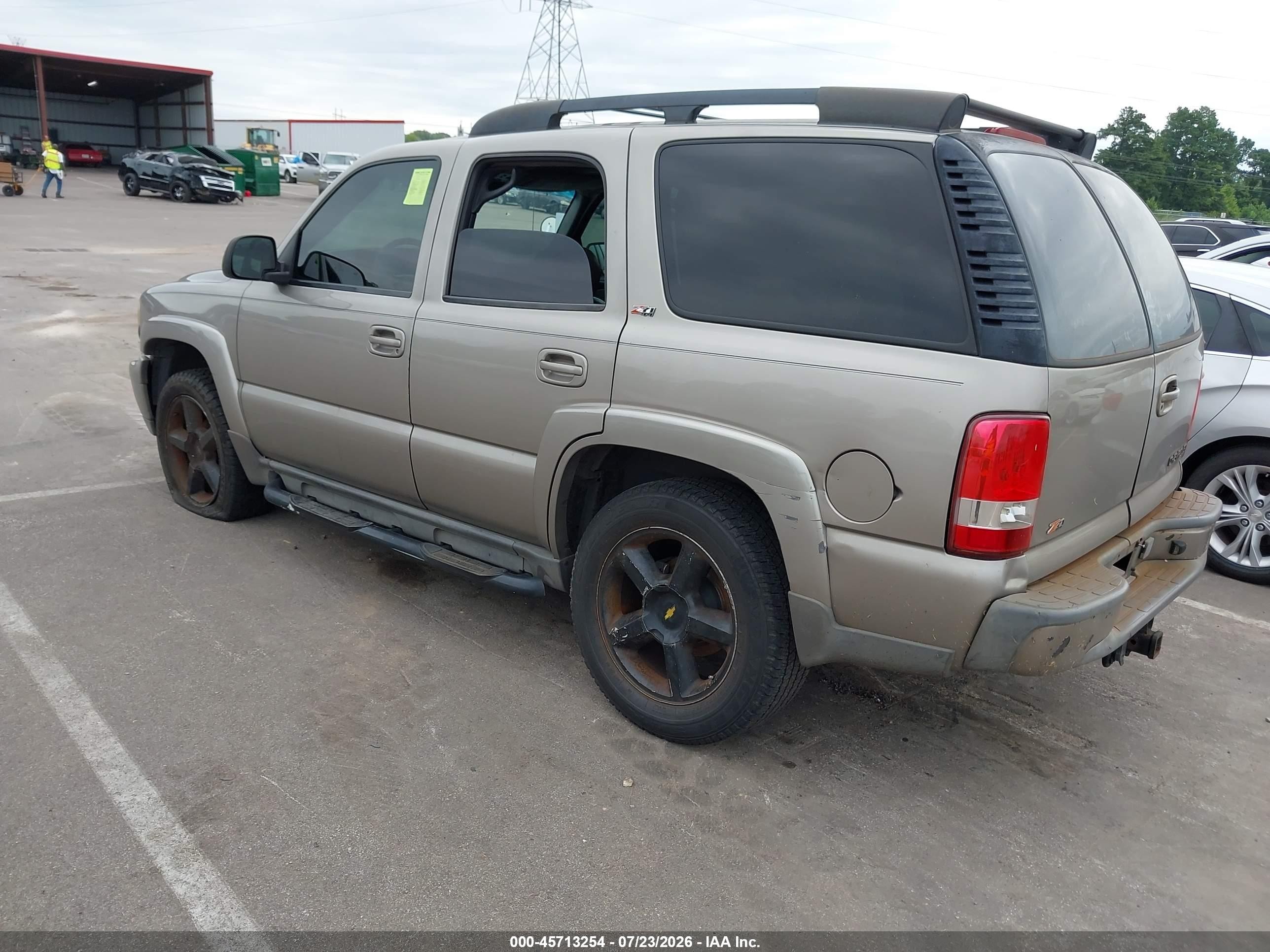 2002 Chevrolet Tahoe Z71 Tan vin: 1GNEK13Z62R126918