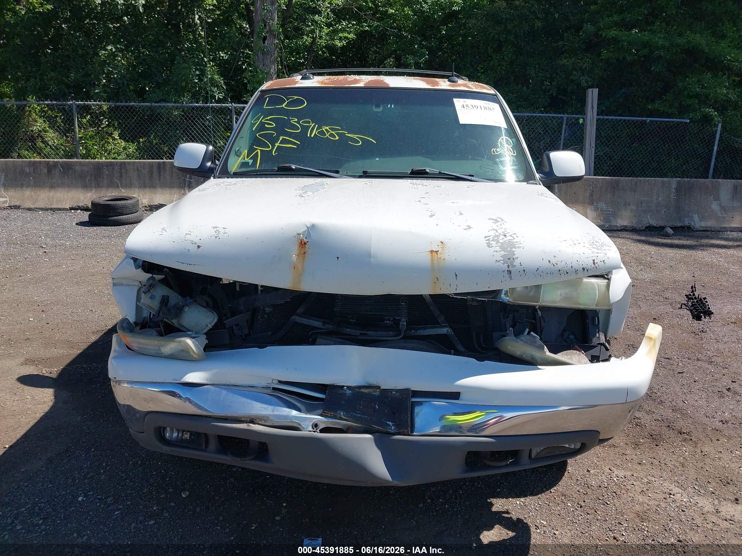 2003 Chevrolet Tahoe Lt White vin: 1GNEK13Z63J340873