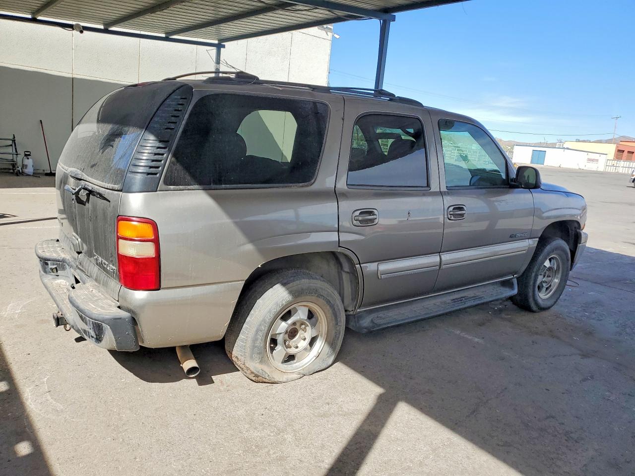 2003 Chevrolet Tahoe K1500 Tan vin: 1GNEK13Z63R107822