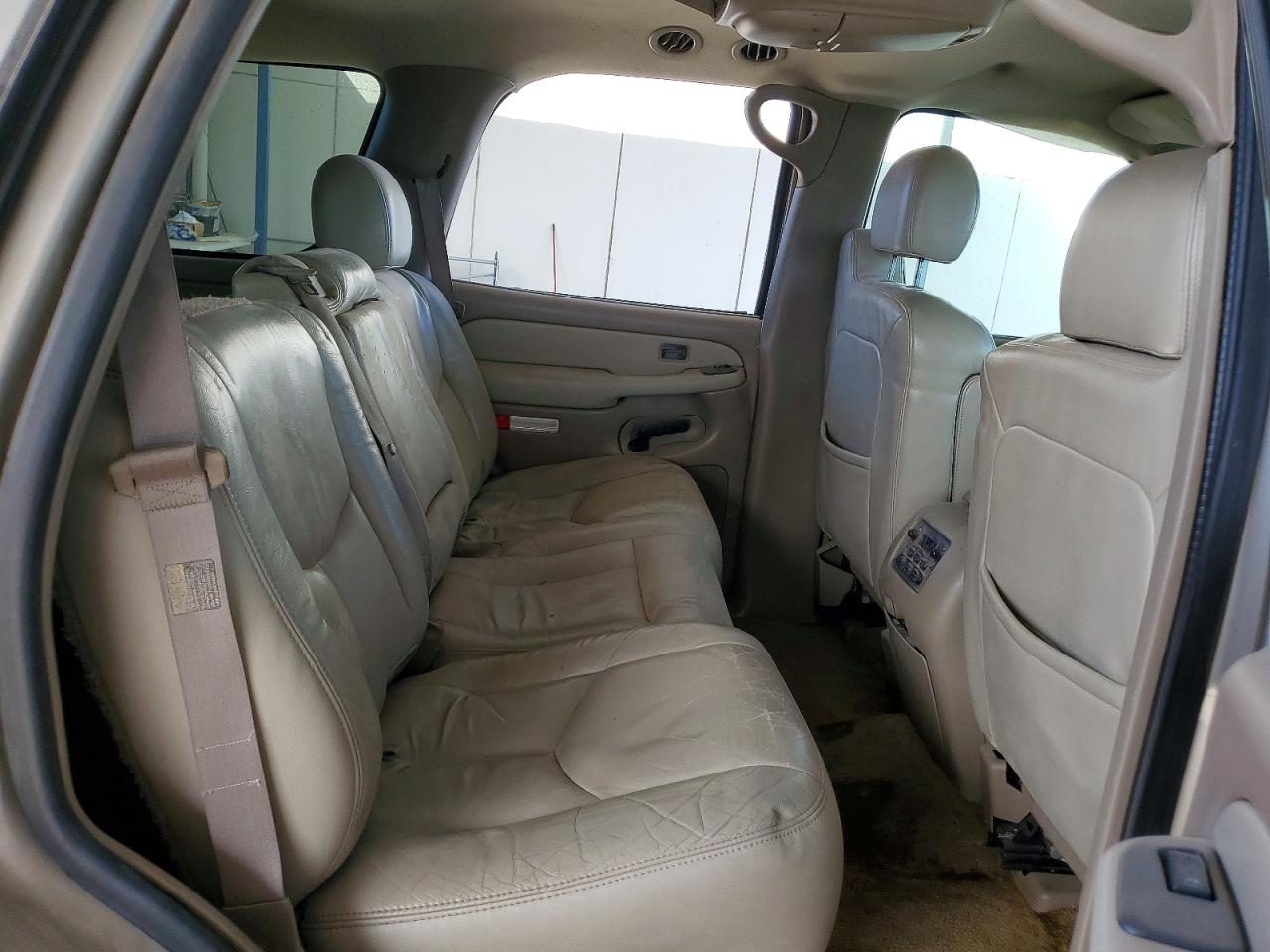 2003 Chevrolet Tahoe K1500 Tan vin: 1GNEK13Z63R107822