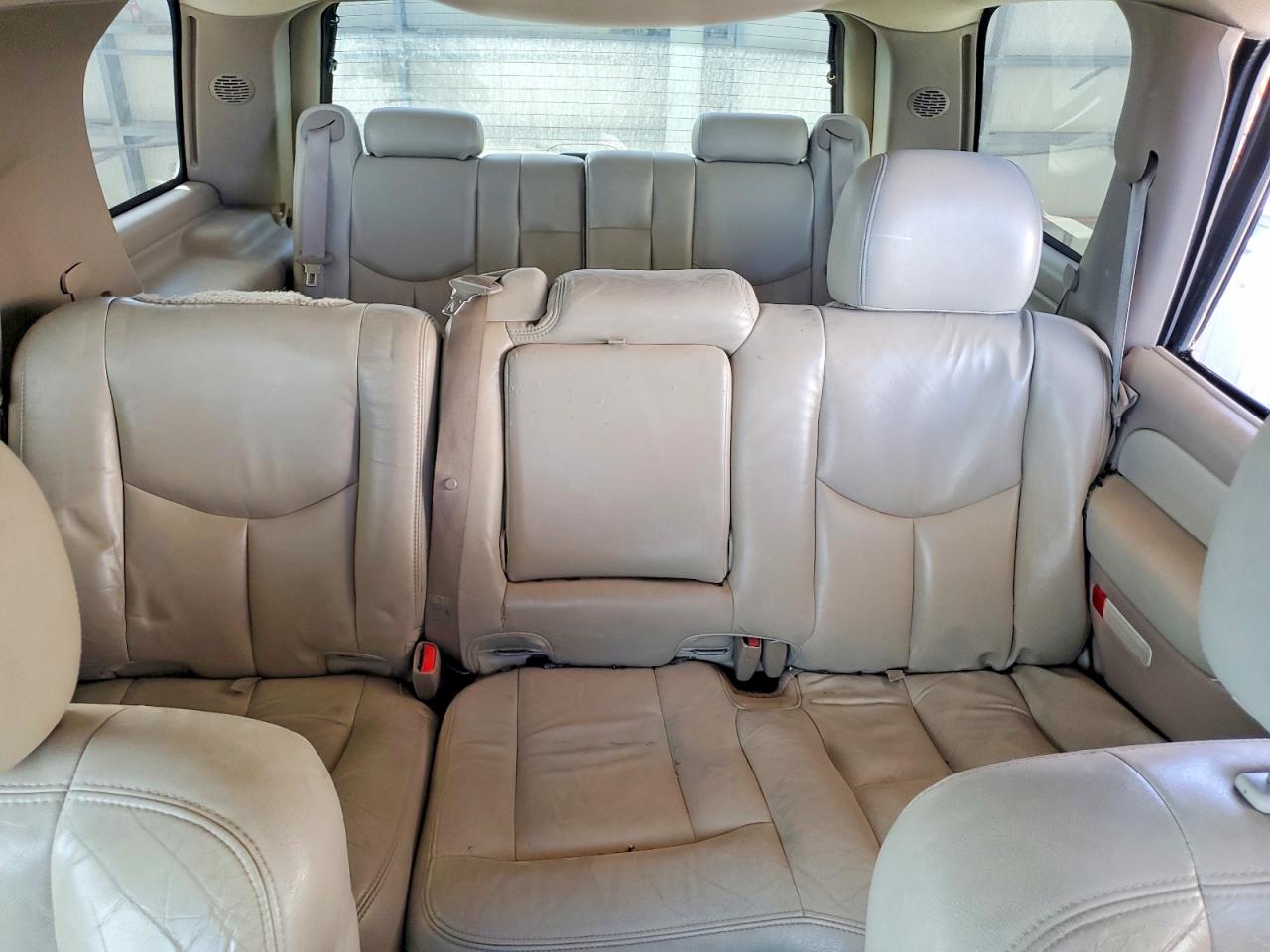 2003 Chevrolet Tahoe K1500 Tan vin: 1GNEK13Z63R107822
