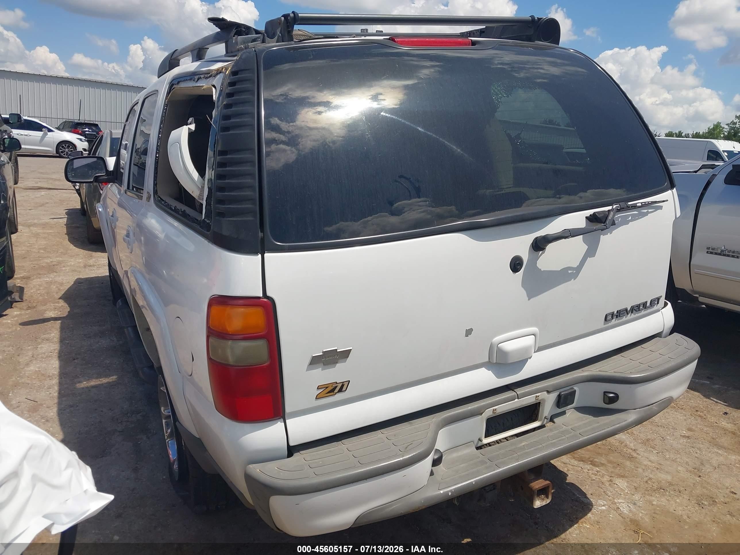 2003 Chevrolet Tahoe Z71 Белый vin: 1GNEK13Z63R184304