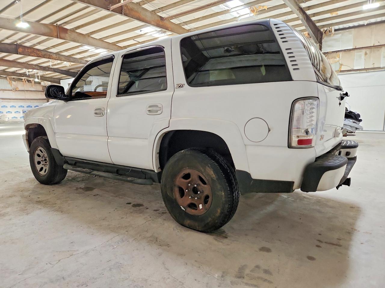 2003 Chevrolet Tahoe K1500 White vin: 1GNEK13Z63R256053