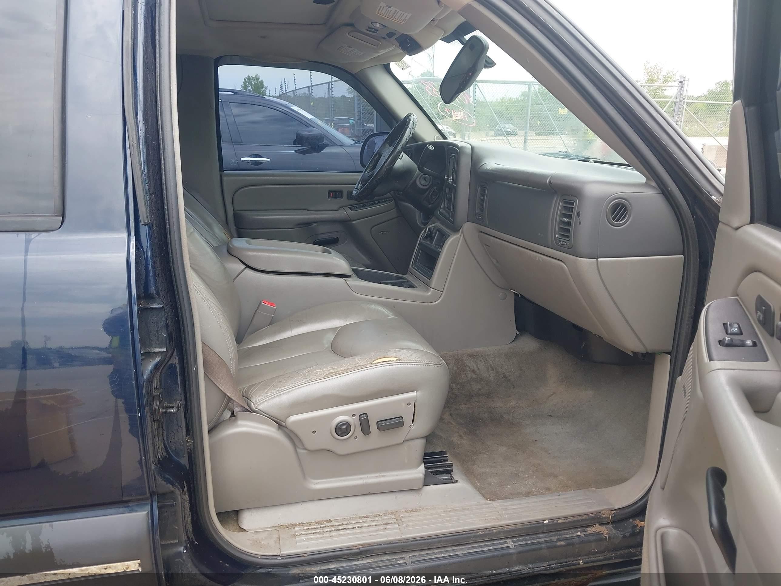 2004 Chevrolet Tahoe Lt Dark Blue vin: 1GNEK13Z64J101633