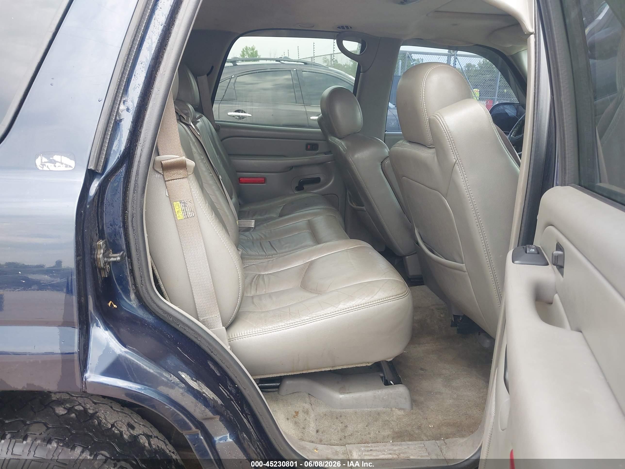 2004 Chevrolet Tahoe Lt Dark Blue vin: 1GNEK13Z64J101633