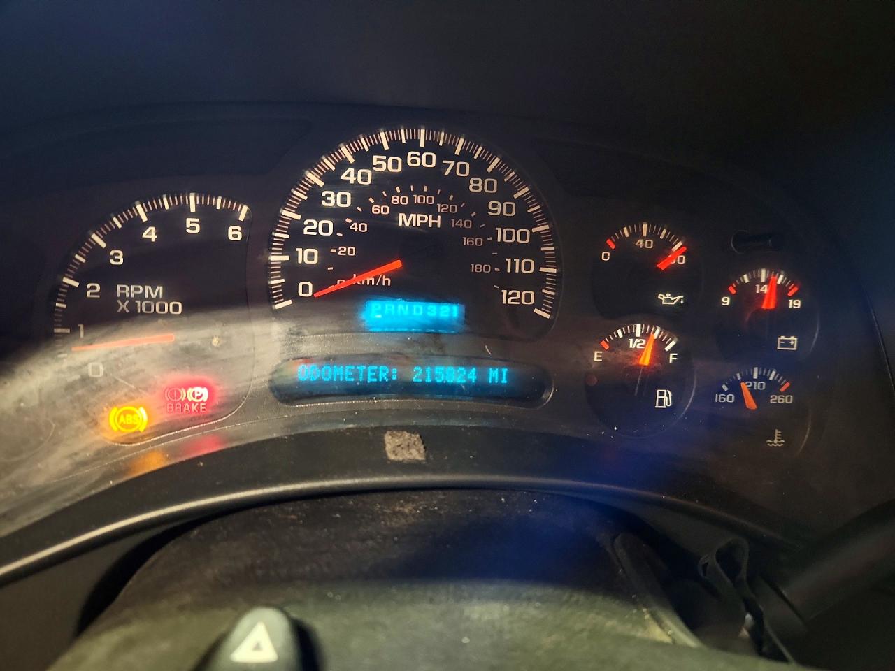 2004 Chevrolet Tahoe K1500 Red vin: 1GNEK13Z64J203479