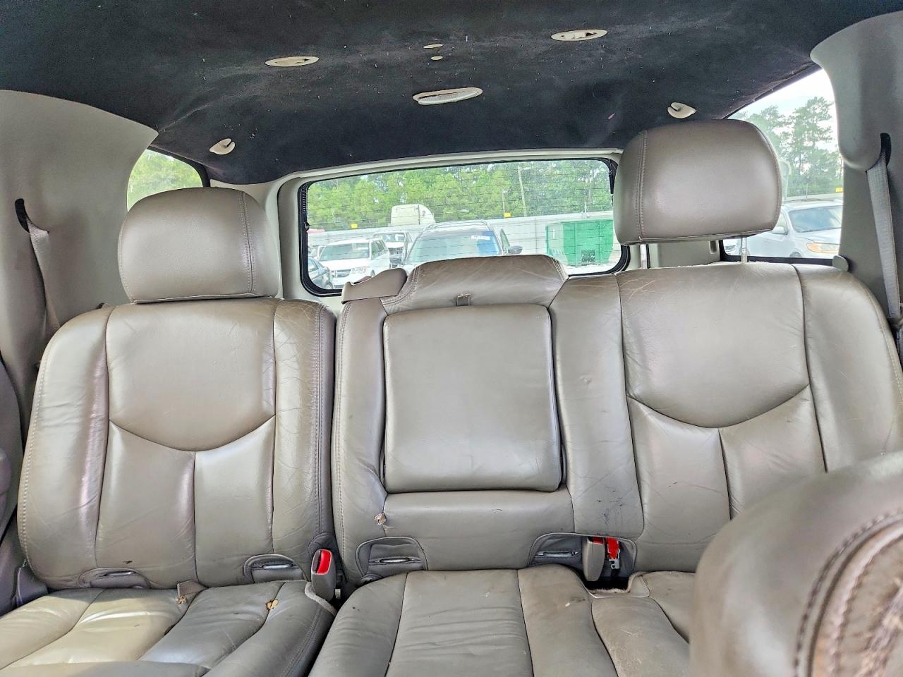 2004 Chevrolet Tahoe K1500 Black vin: 1GNEK13Z64R145004