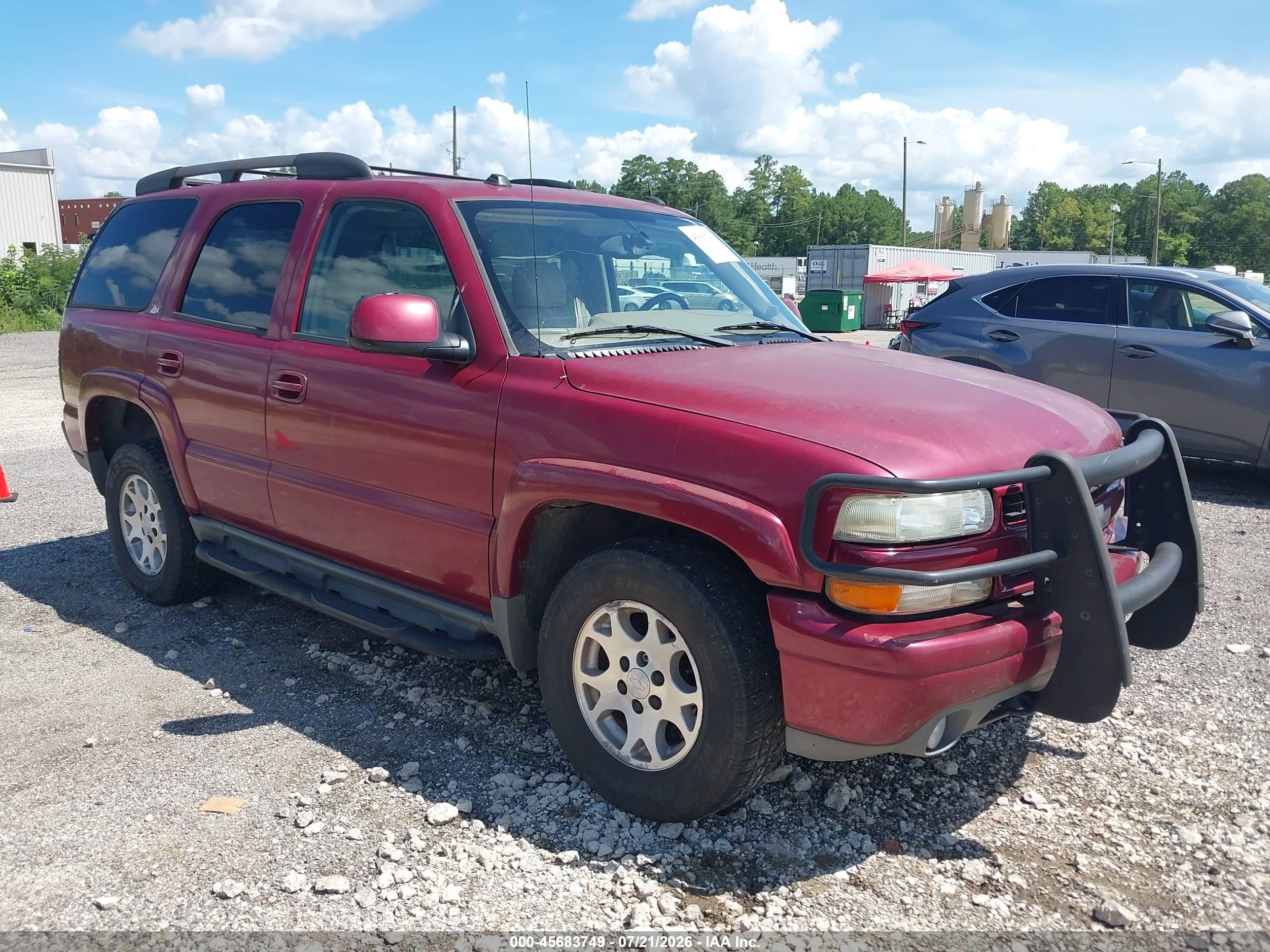 2004 Chevrolet Tahoe Z71 Red vin: 1GNEK13Z64R245037