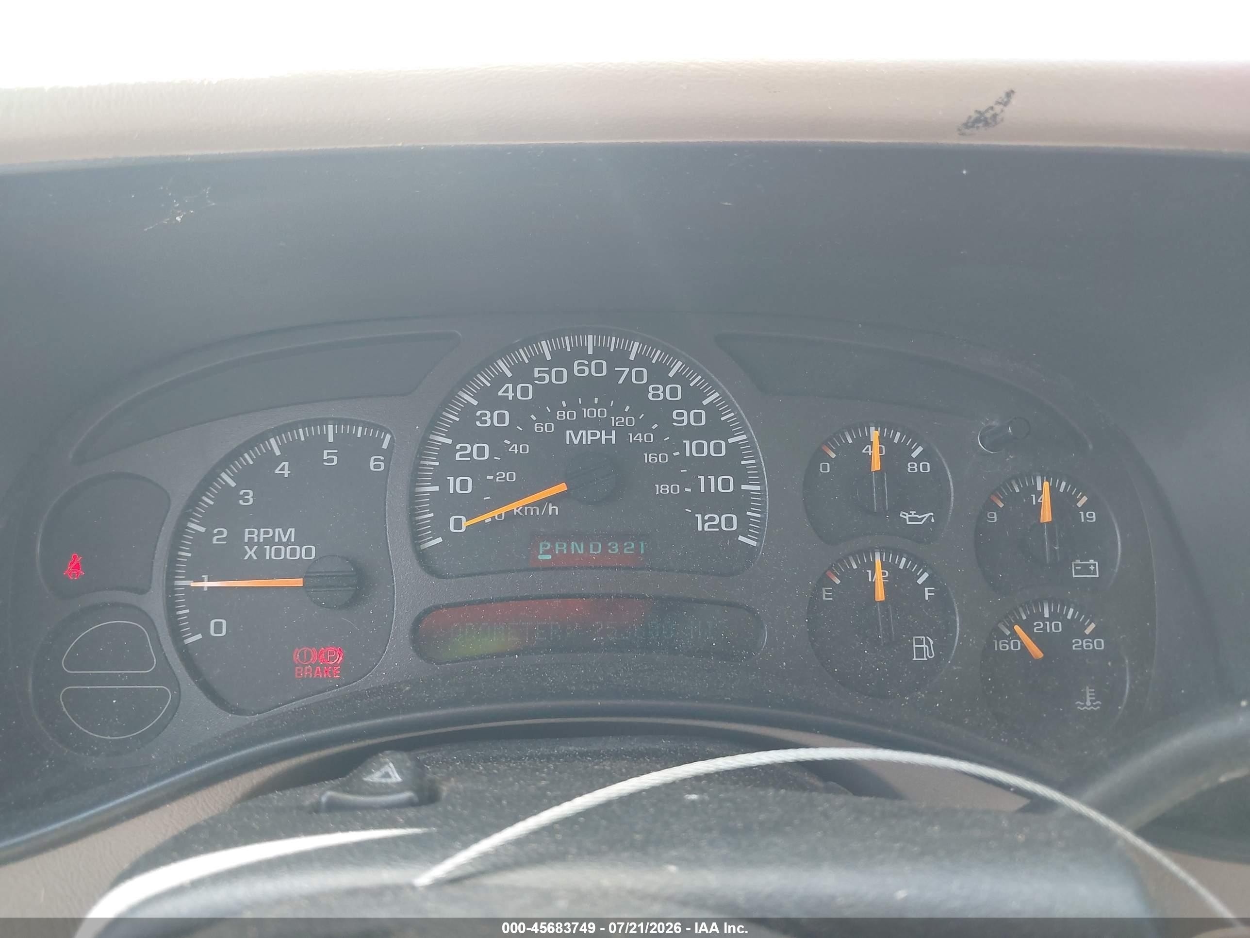 2004 Chevrolet Tahoe Z71 Red vin: 1GNEK13Z64R245037