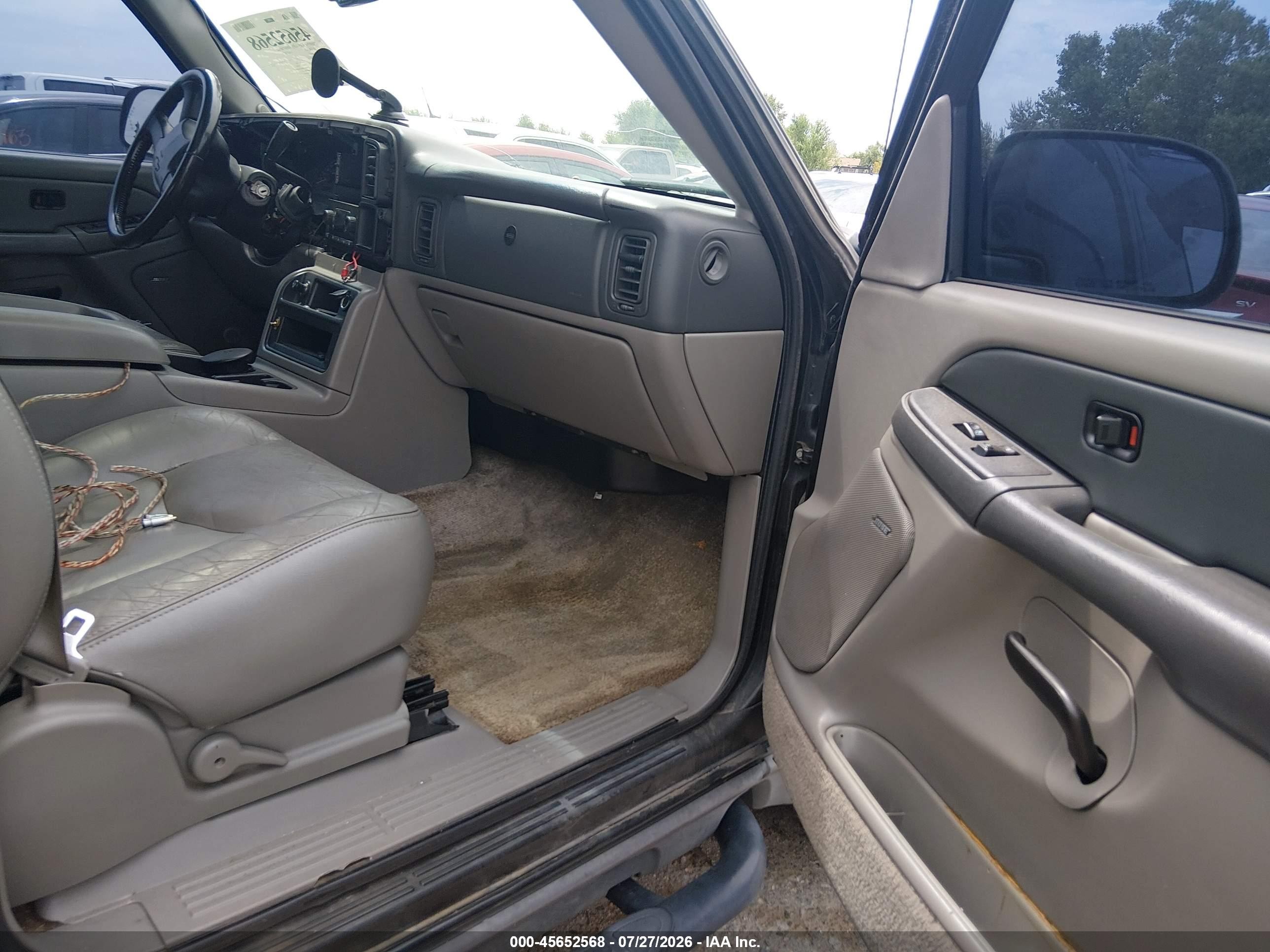 2003 Chevrolet Tahoe Z71 Black vin: 1GNEK13Z73R189429