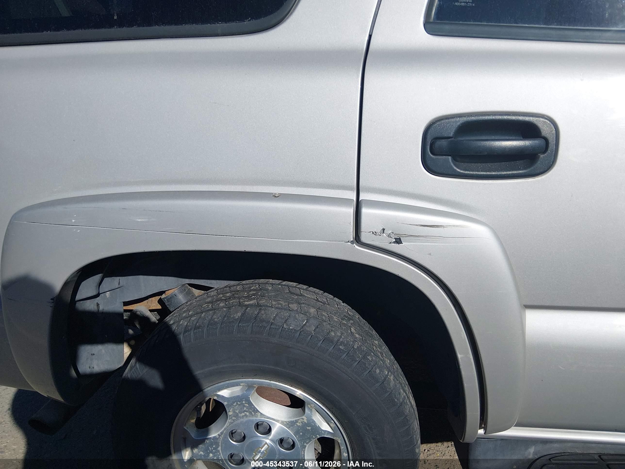 2004 Chevrolet Tahoe Ls Gray vin: 1GNEK13Z74J272620
