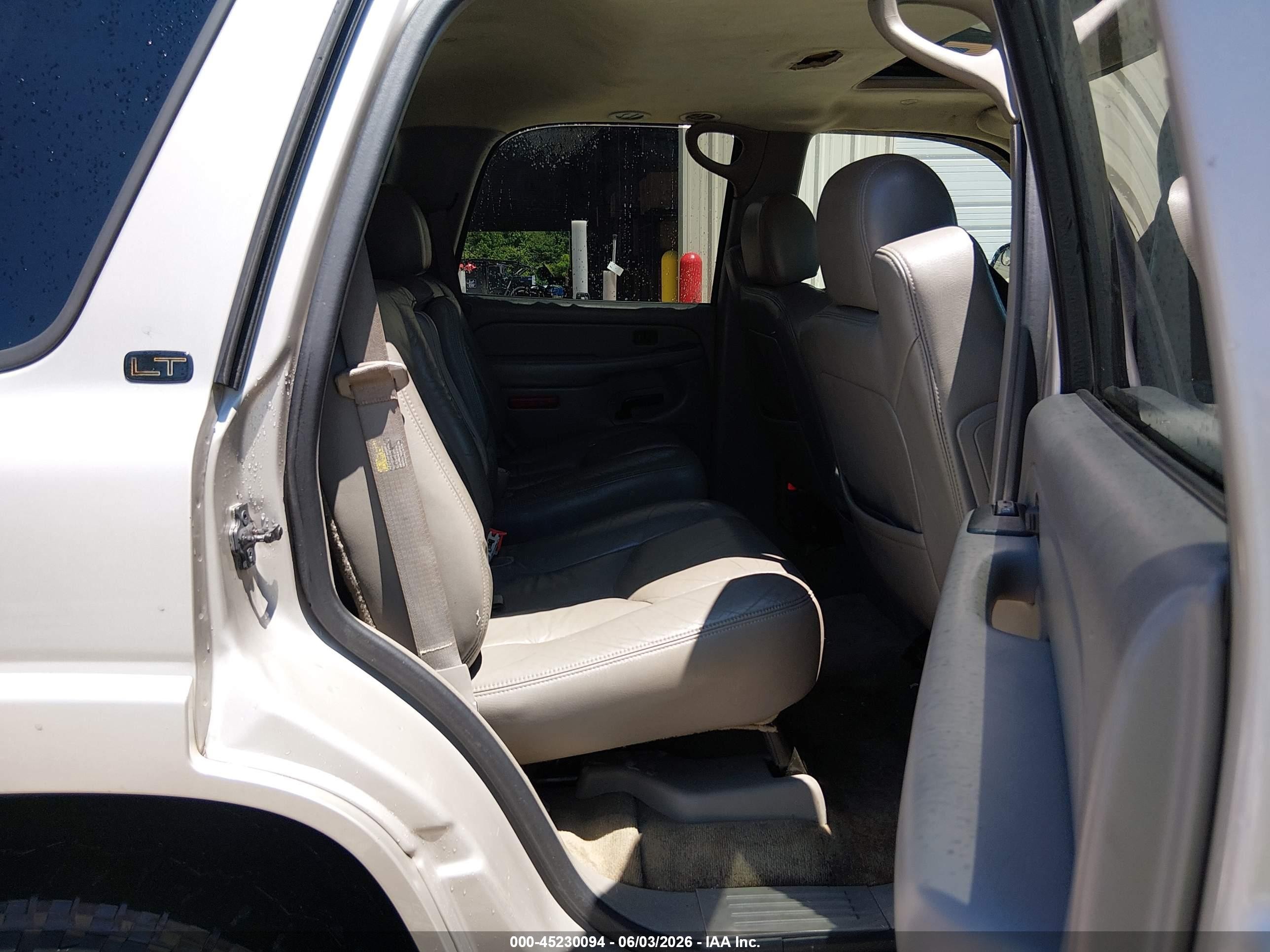 2004 Chevrolet Tahoe Lt Gray vin: 1GNEK13Z74R150891