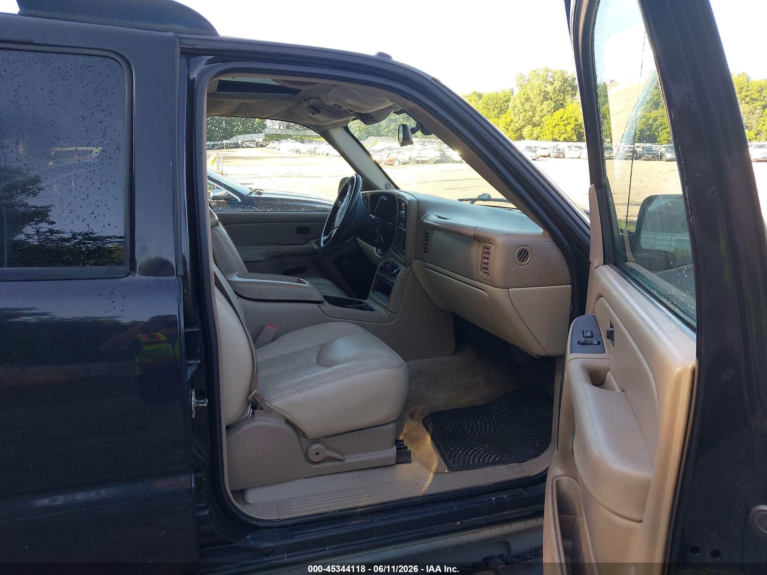 2004 Chevrolet Tahoe Z71 Black vin: 1GNEK13Z74R244401