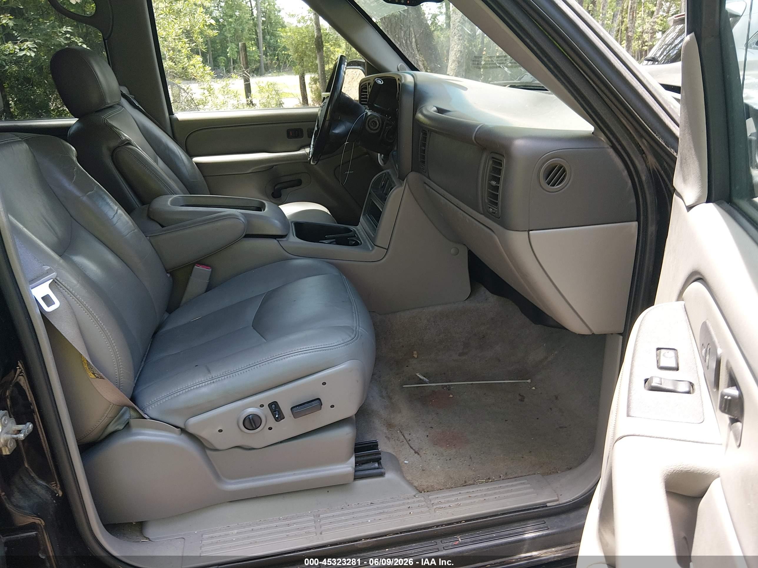 2006 Chevrolet Tahoe Lt Black vin: 1GNEK13Z76R164020