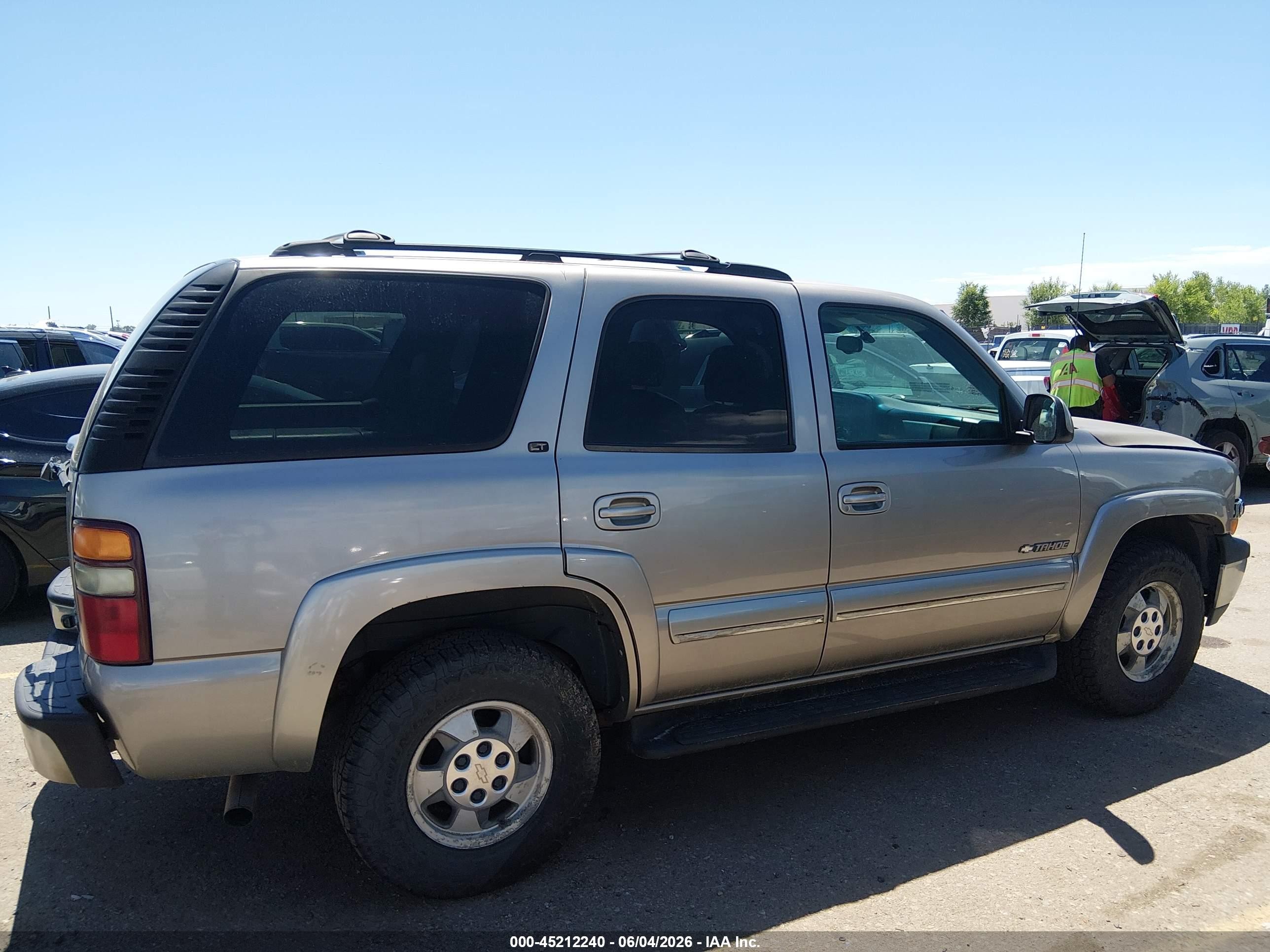 2002 Chevrolet Tahoe Lt Tan vin: 1GNEK13Z82J279721