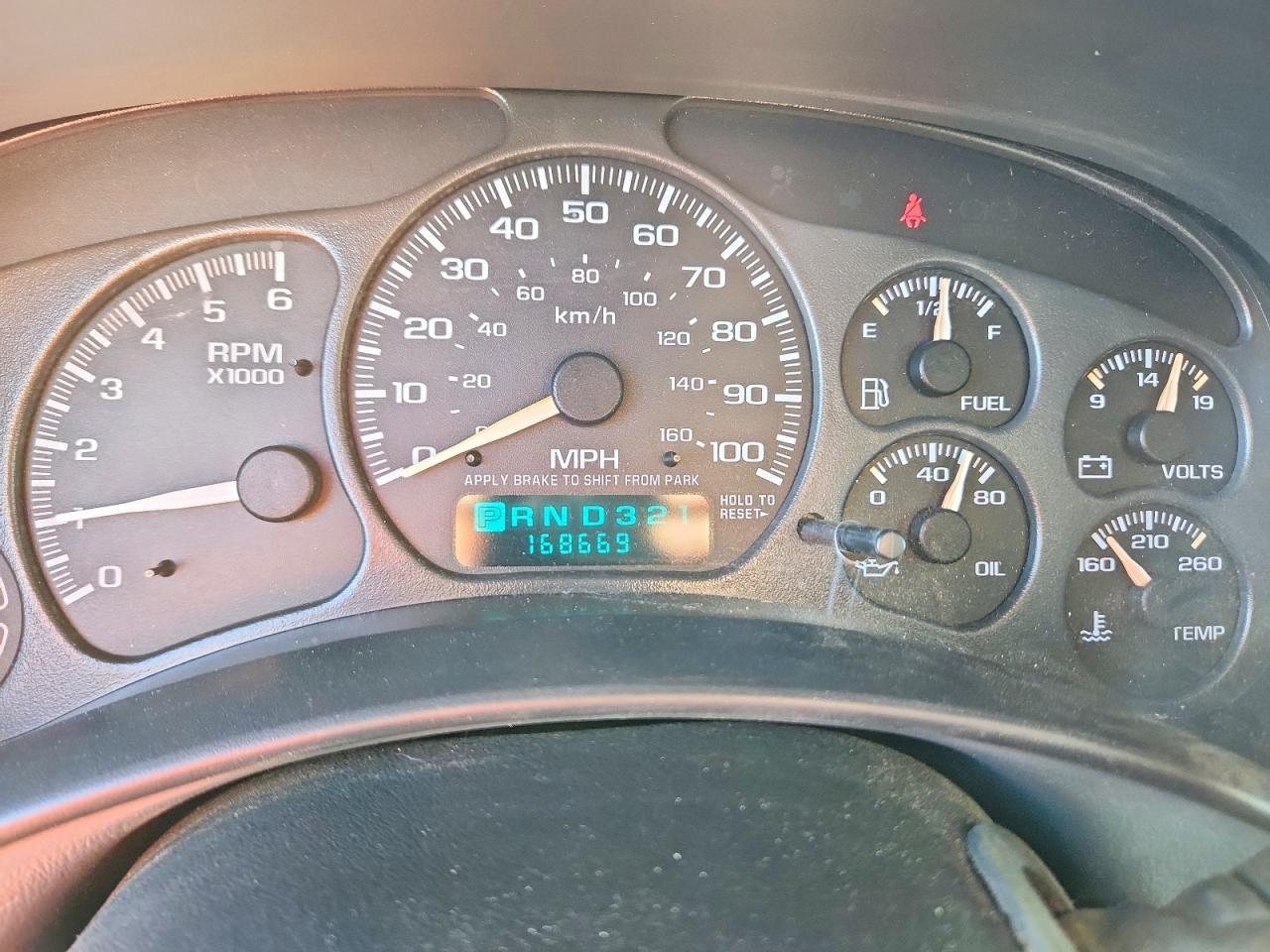 2002 Chevrolet Tahoe K1500 Blue vin: 1GNEK13Z82J283588