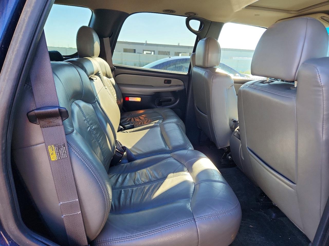 2002 Chevrolet Tahoe K1500 Blue vin: 1GNEK13Z82J283588