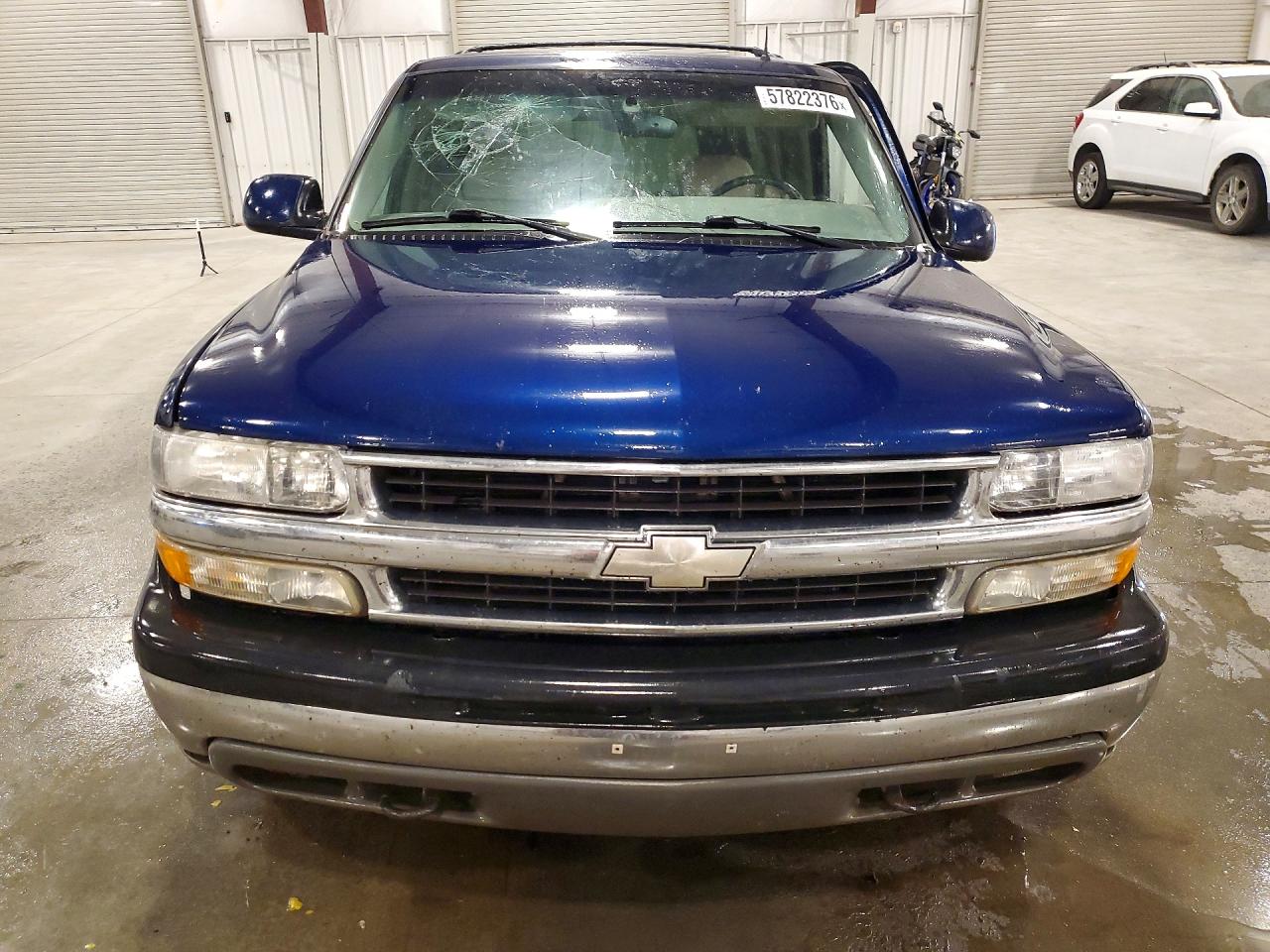 2002 Chevrolet Tahoe K1500 Blue vin: 1GNEK13Z82R191981