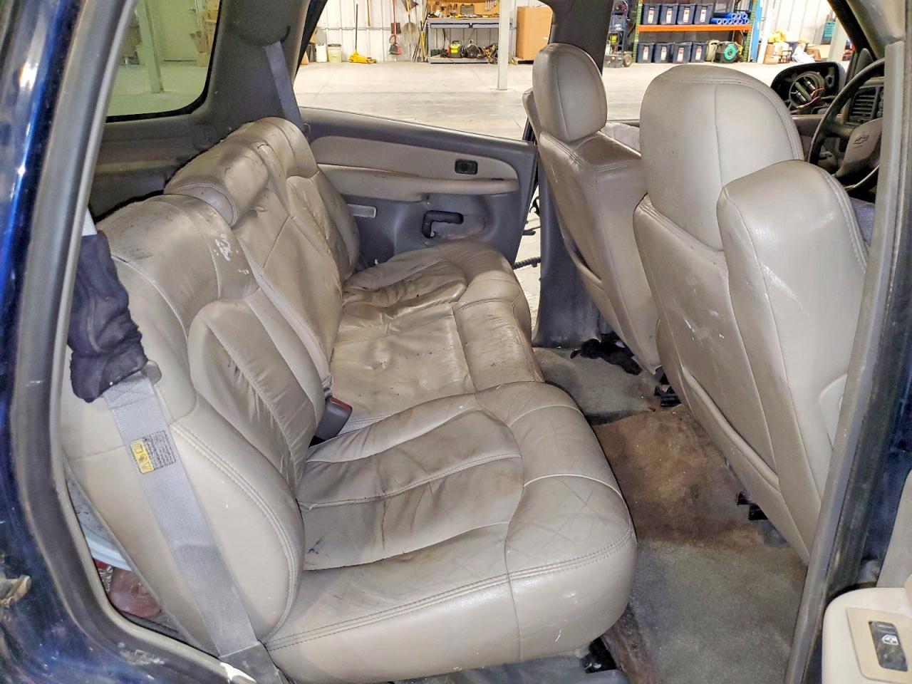 2002 Chevrolet Tahoe K1500 Blue vin: 1GNEK13Z82R191981
