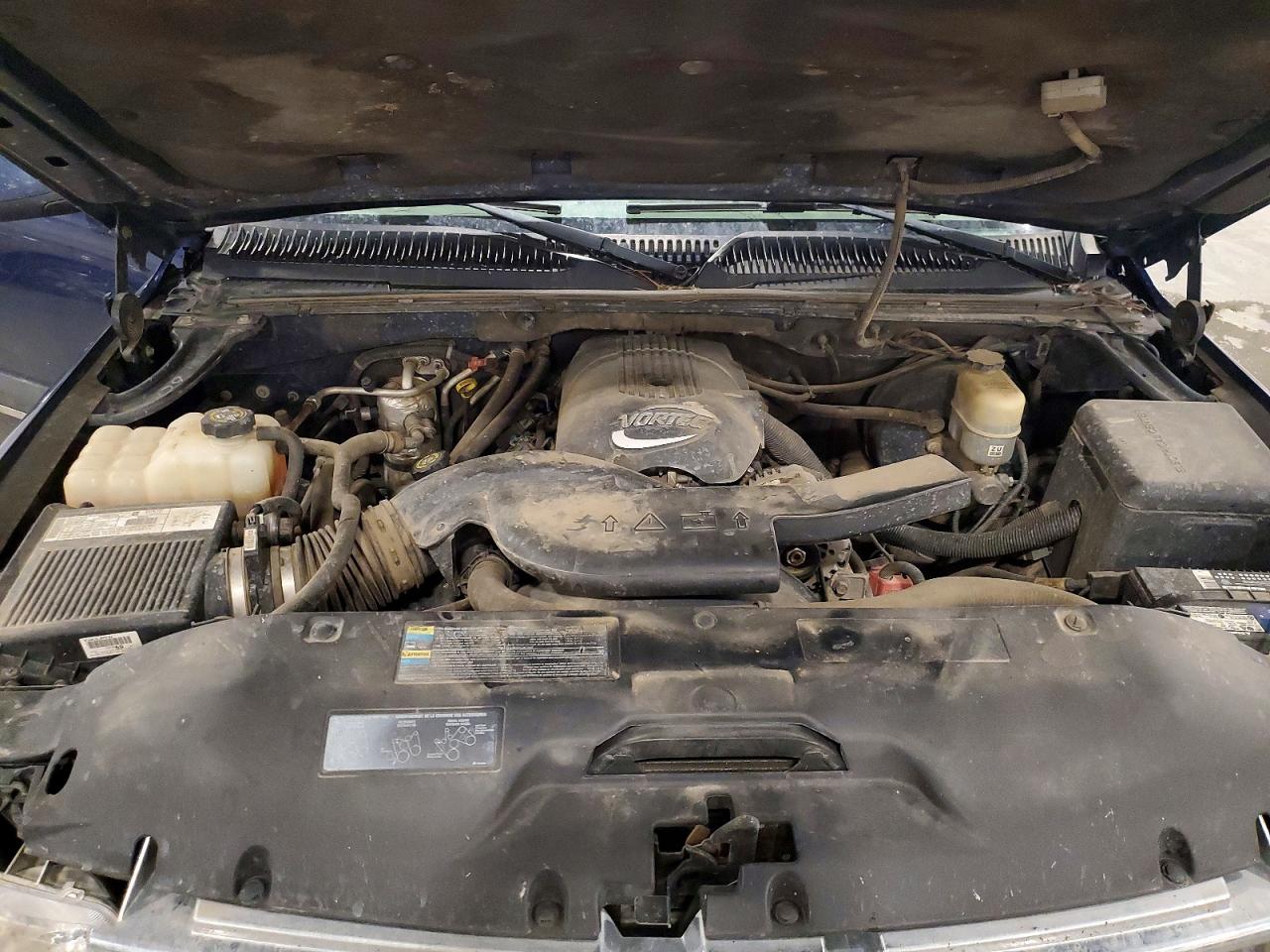 2002 Chevrolet Tahoe K1500 Blue vin: 1GNEK13Z82R191981