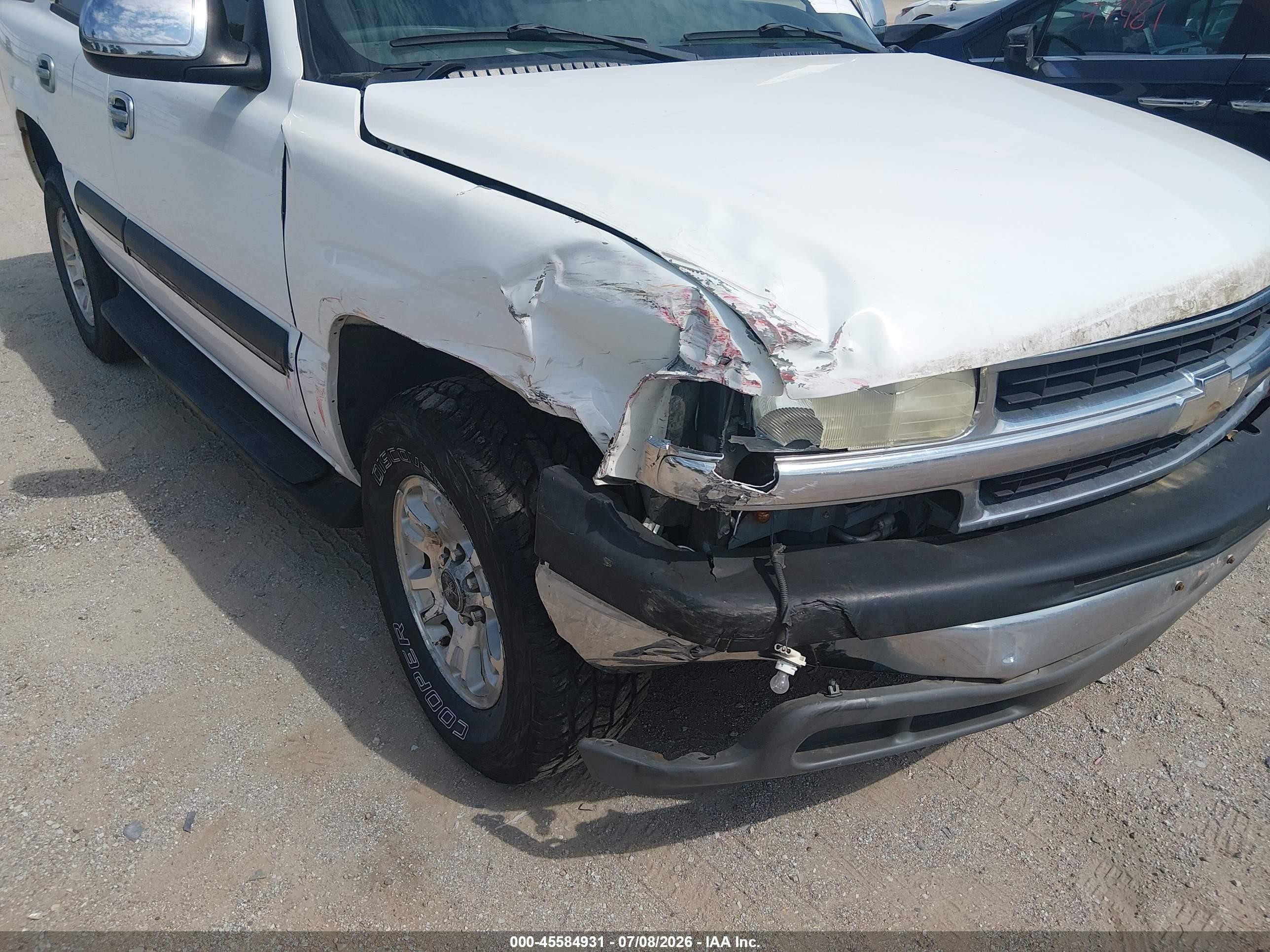 2004 Chevrolet Tahoe Ls White vin: 1GNEK13Z84R202979