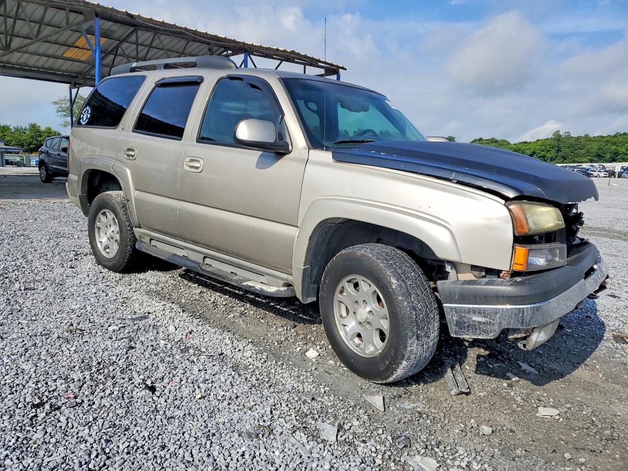 2004 Chevrolet Tahoe K1500 Silver vin: 1GNEK13Z84R286771