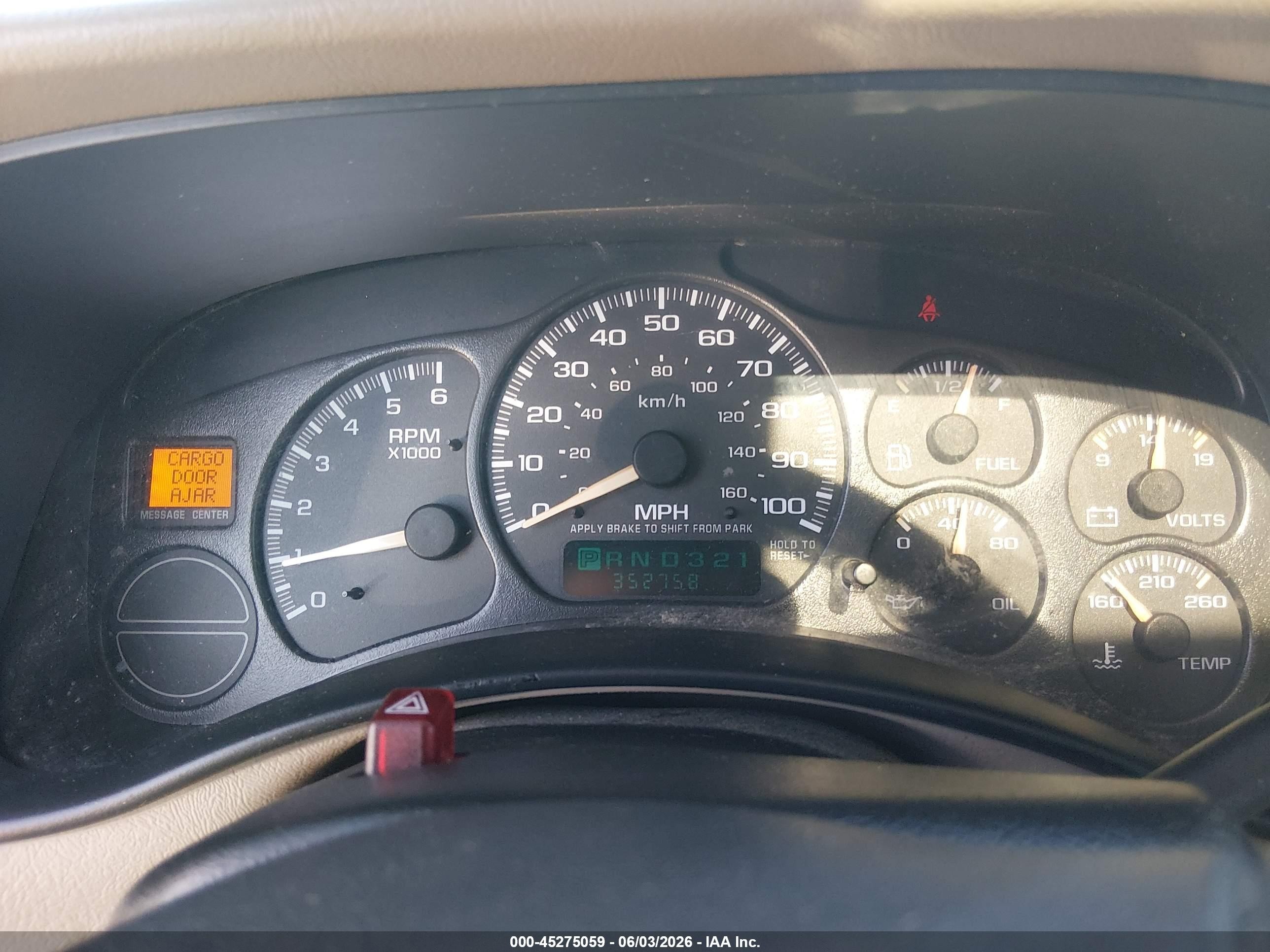 2002 Chevrolet Tahoe Z71 Silver vin: 1GNEK13Z92R255574