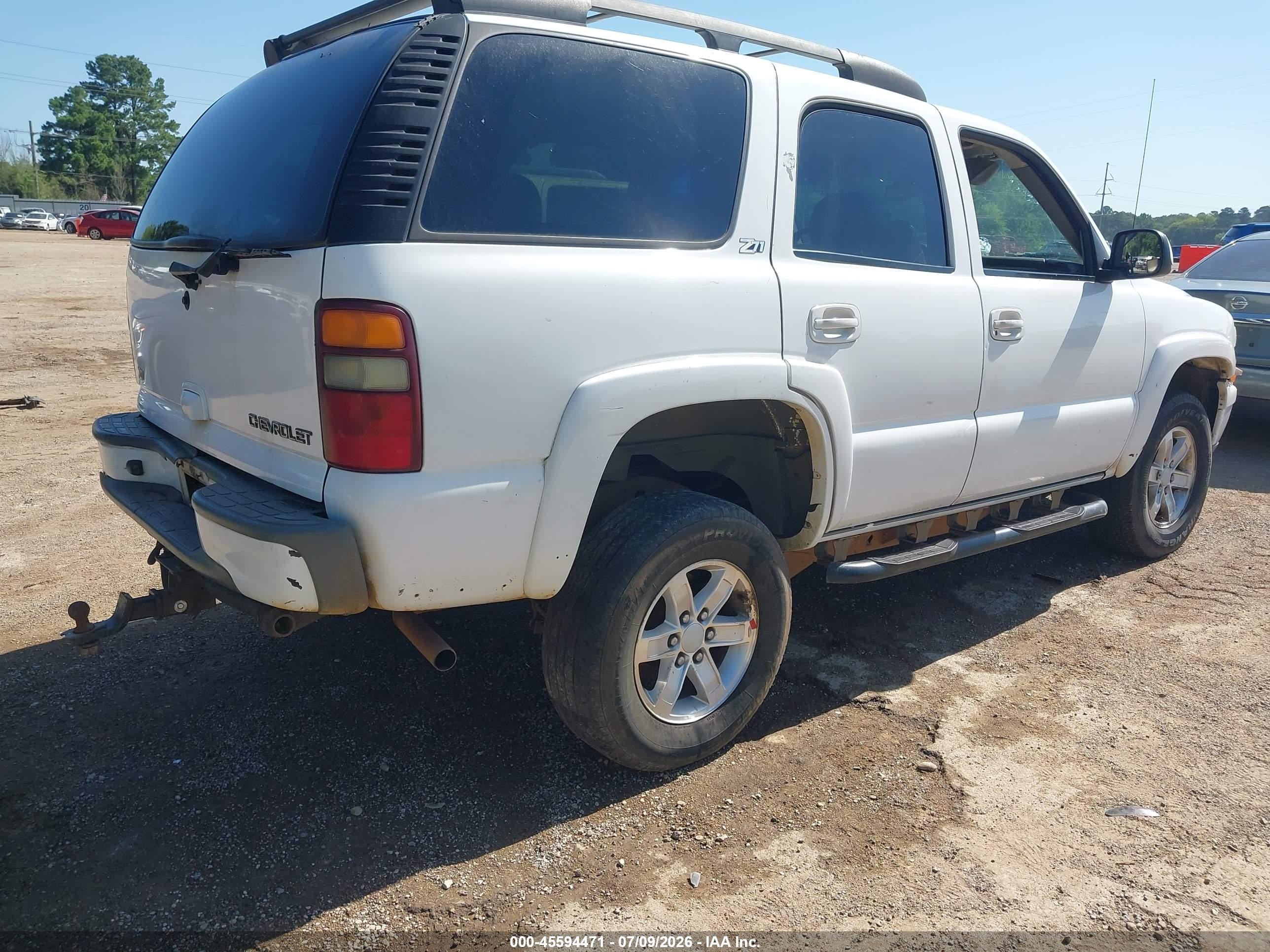 2002 Chevrolet Tahoe Z71 White vin: 1GNEK13Z92R261472