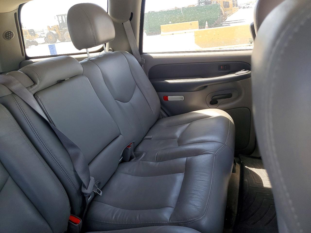 2003 Chevrolet Tahoe K1500 Gray vin: 1GNEK13Z93R174592