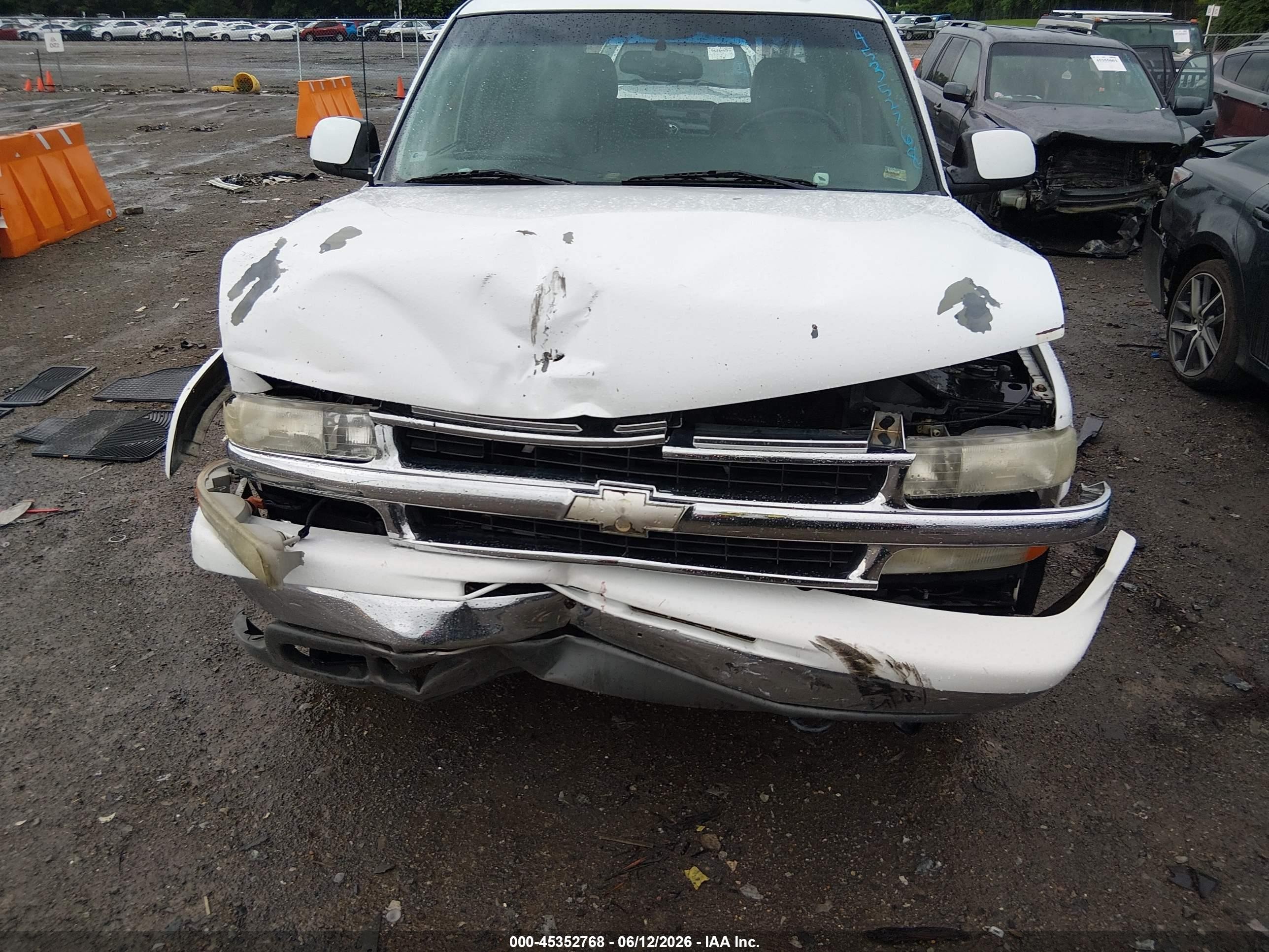 2003 Chevrolet Tahoe Lt White vin: 1GNEK13Z93R248643