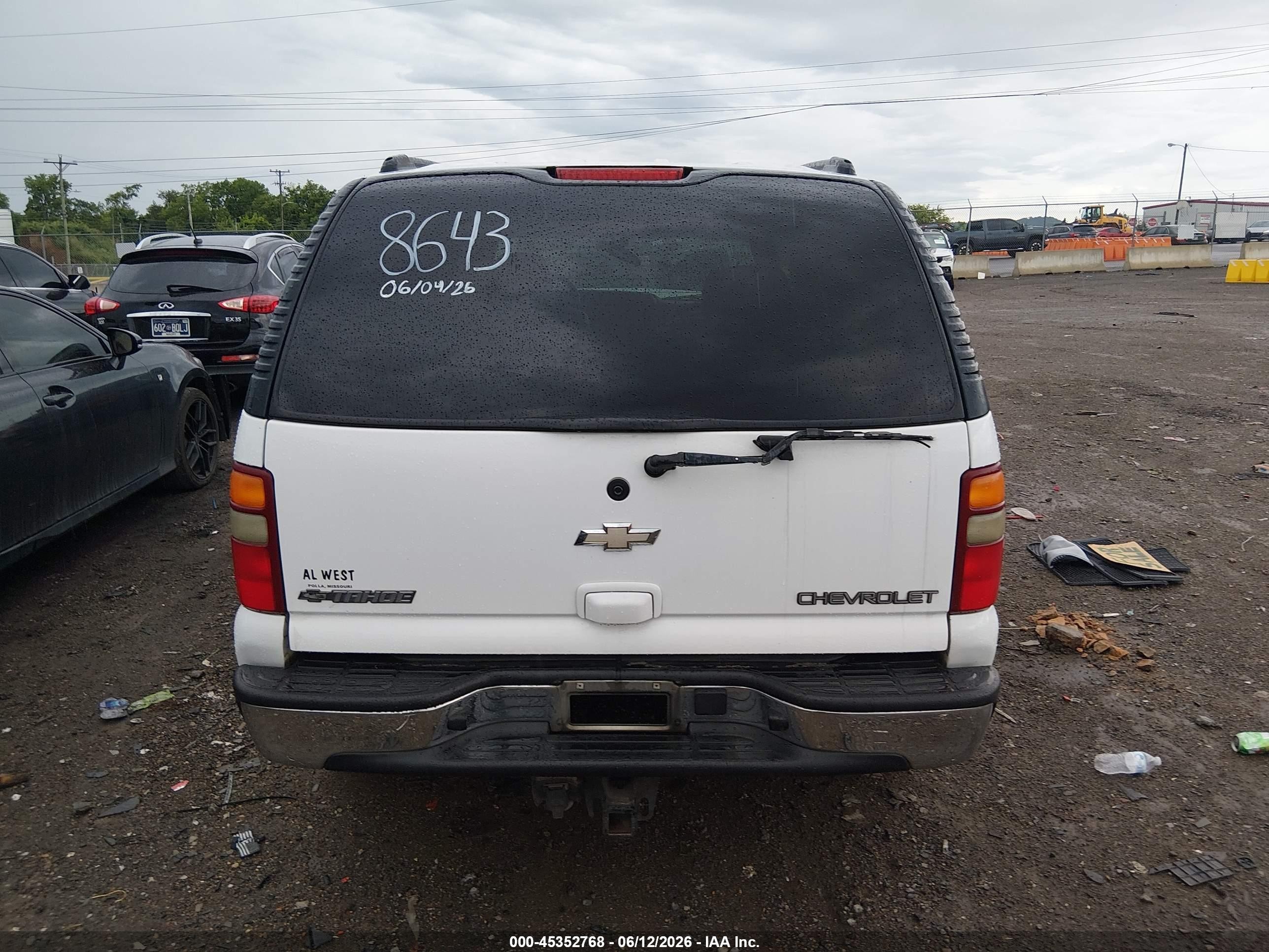 2003 Chevrolet Tahoe Lt White vin: 1GNEK13Z93R248643
