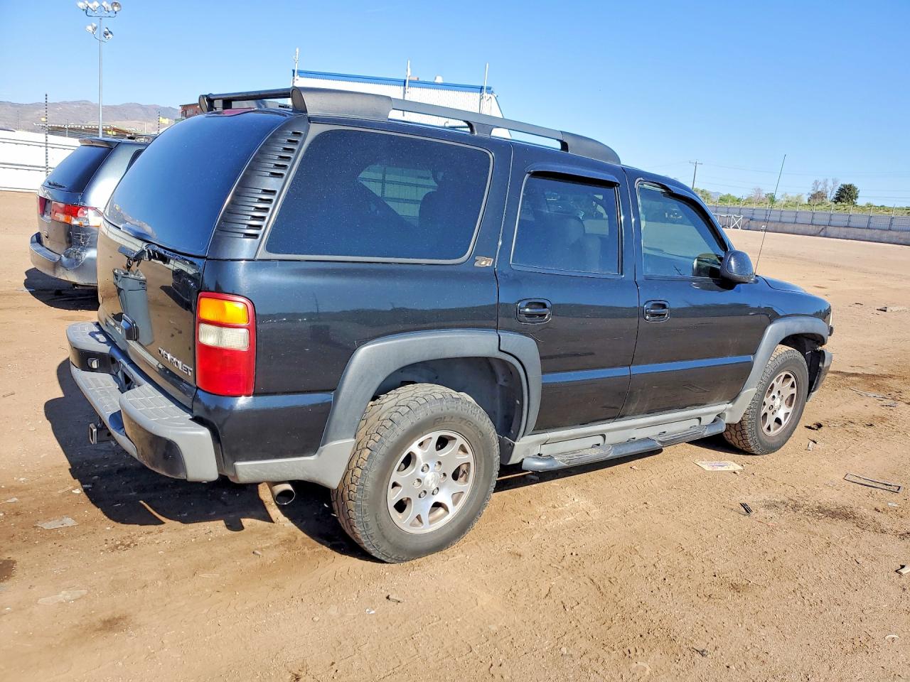 2003 Chevrolet Tahoe K1500 Blue vin: 1GNEK13Z93R256127
