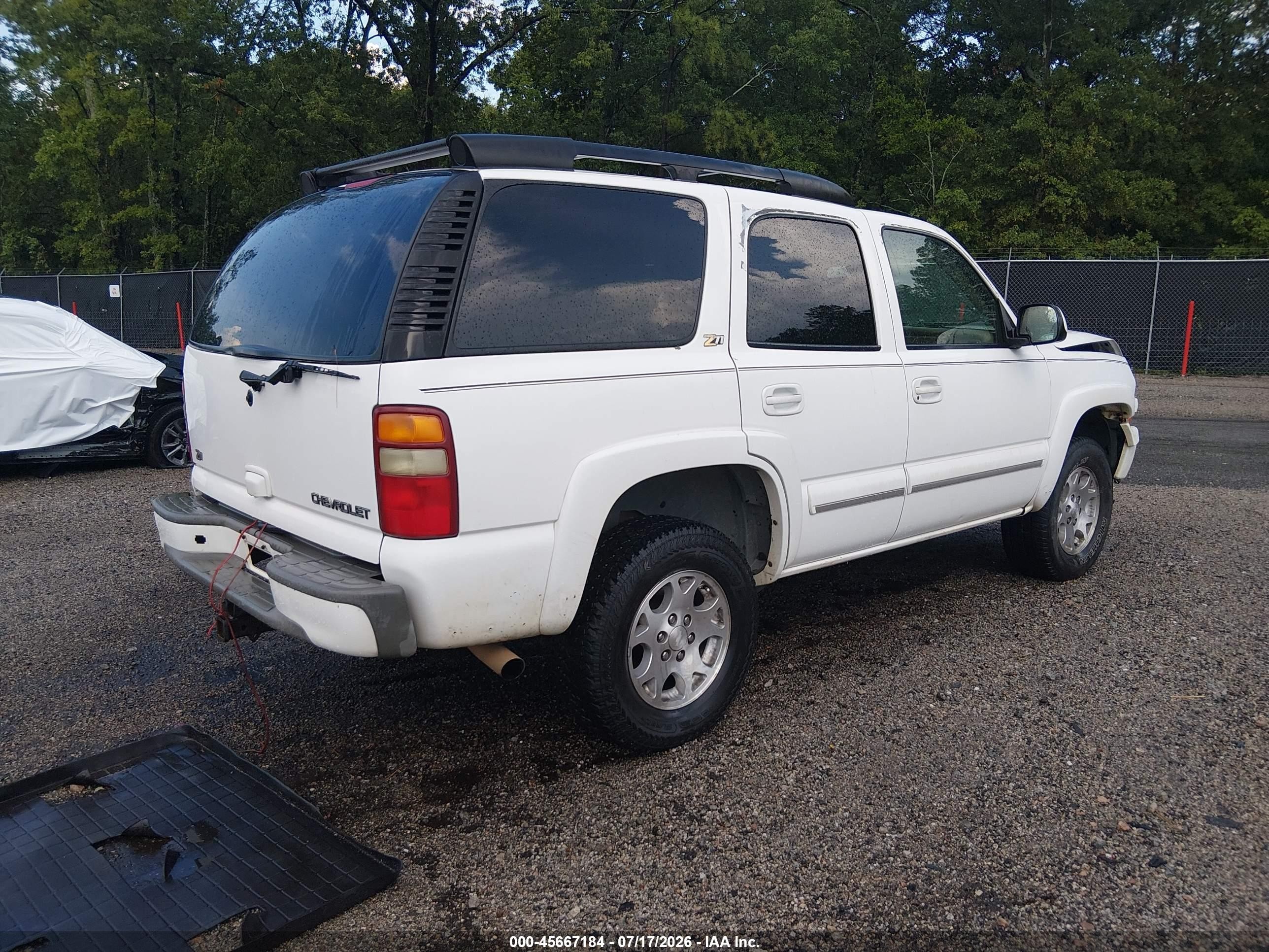 2003 Chevrolet Tahoe Z71 White vin: 1GNEK13Z93R285336