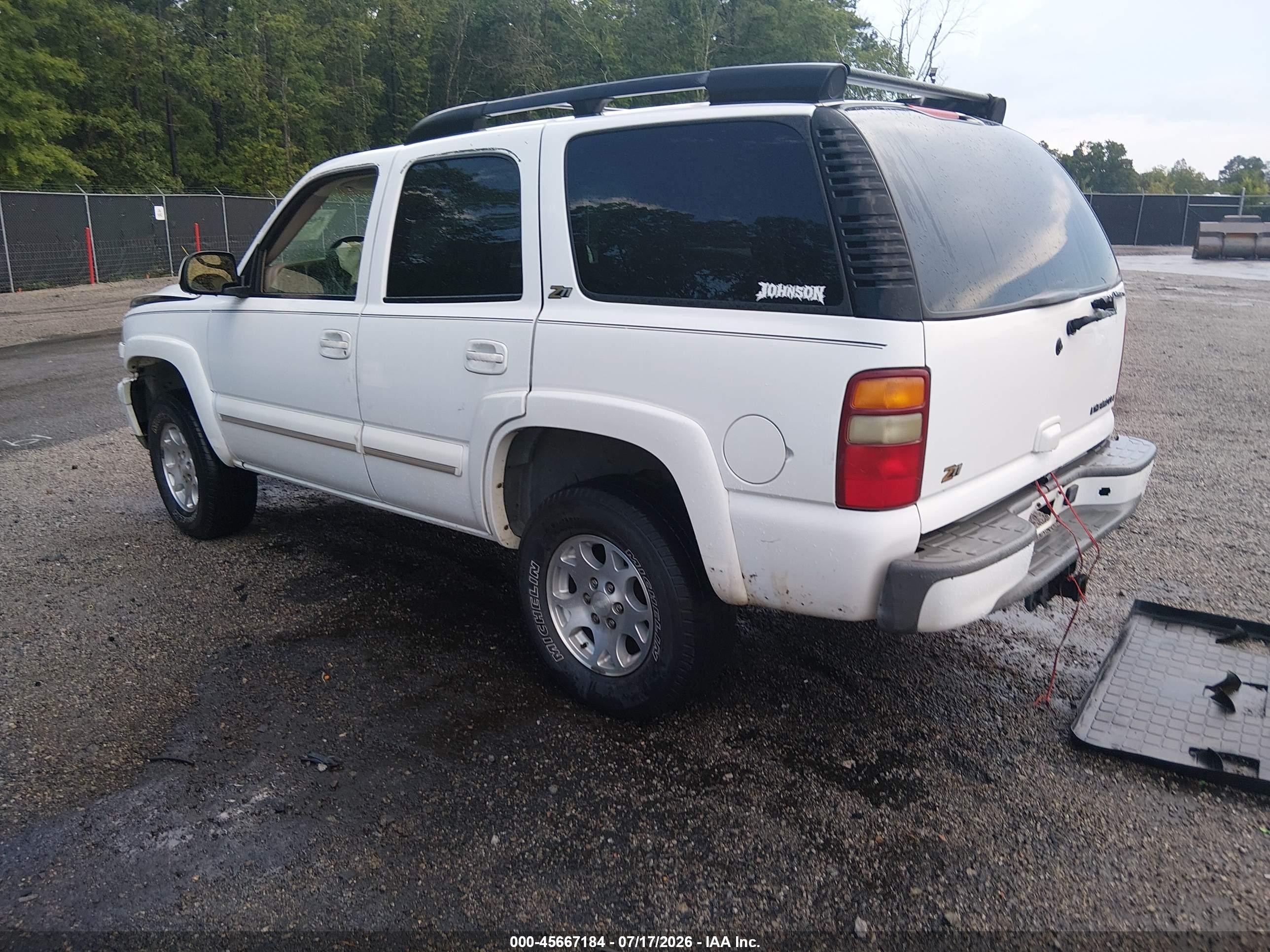 2003 Chevrolet Tahoe Z71 White vin: 1GNEK13Z93R285336