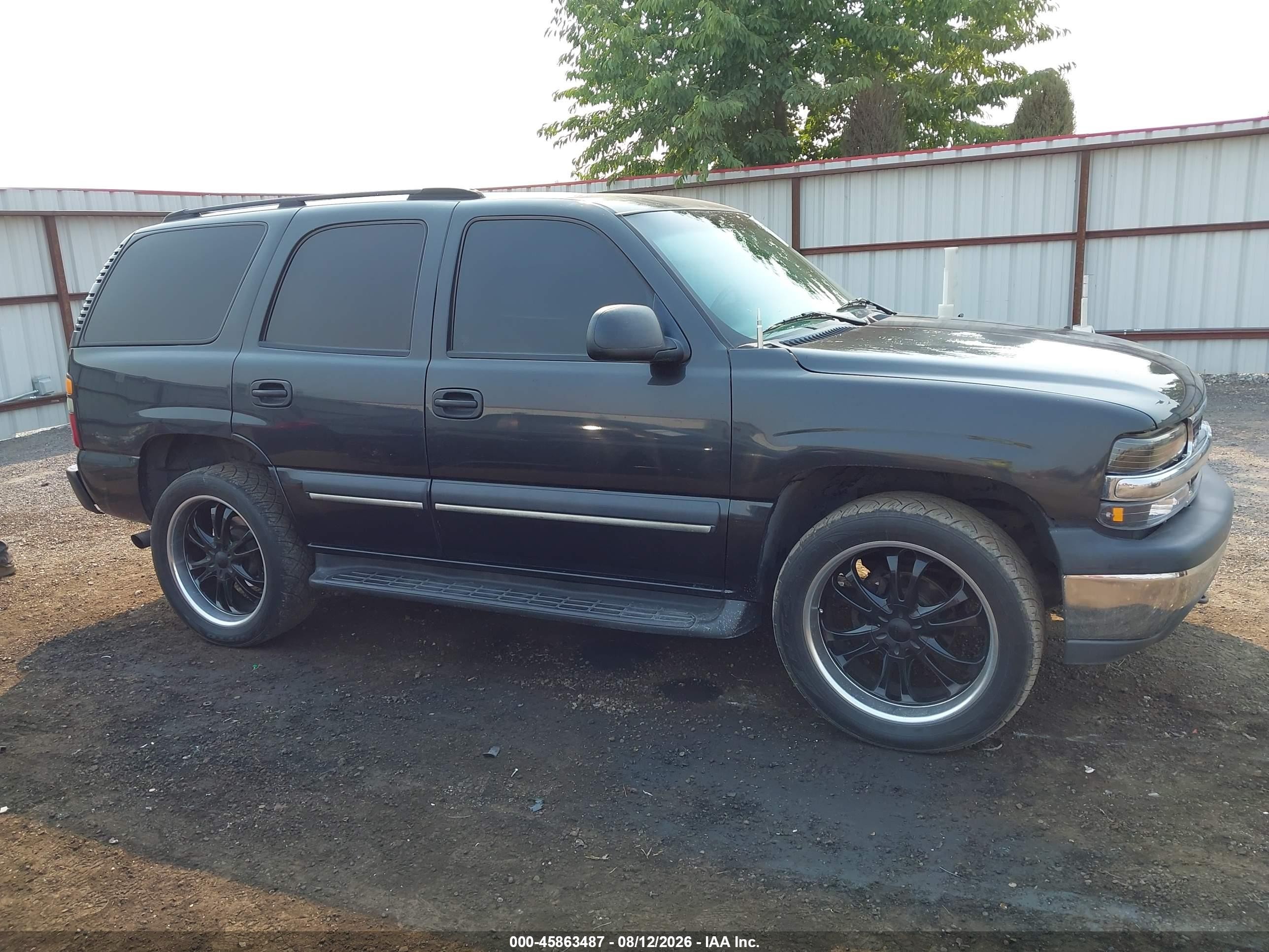 2004 Chevrolet Tahoe Ls Black vin: 1GNEK13Z94J294473