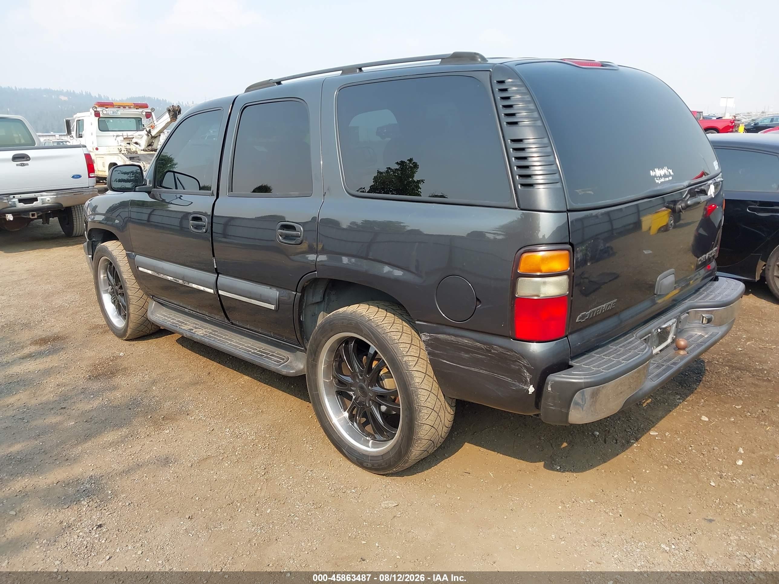 2004 Chevrolet Tahoe Ls Black vin: 1GNEK13Z94J294473
