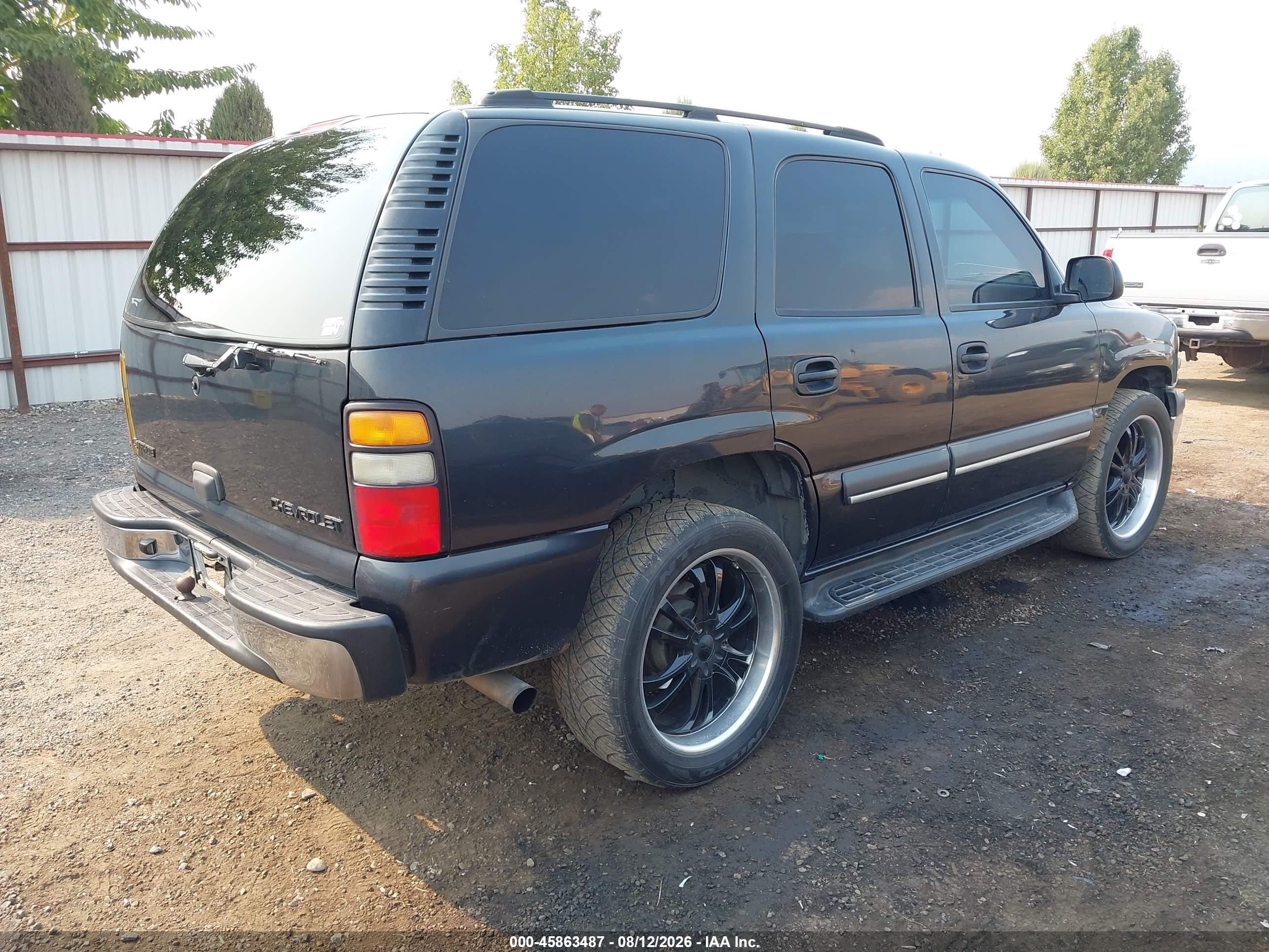 2004 Chevrolet Tahoe Ls Black vin: 1GNEK13Z94J294473