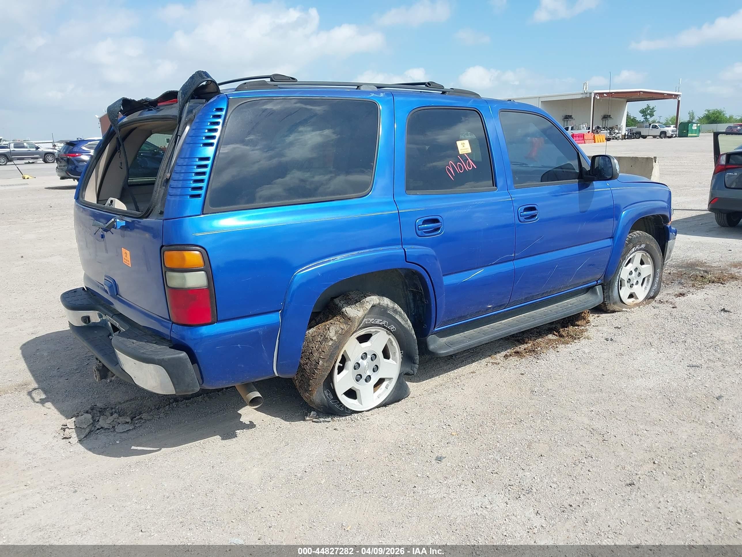 2004 Chevrolet Tahoe Lt Blue vin: 1GNEK13Z94R251480