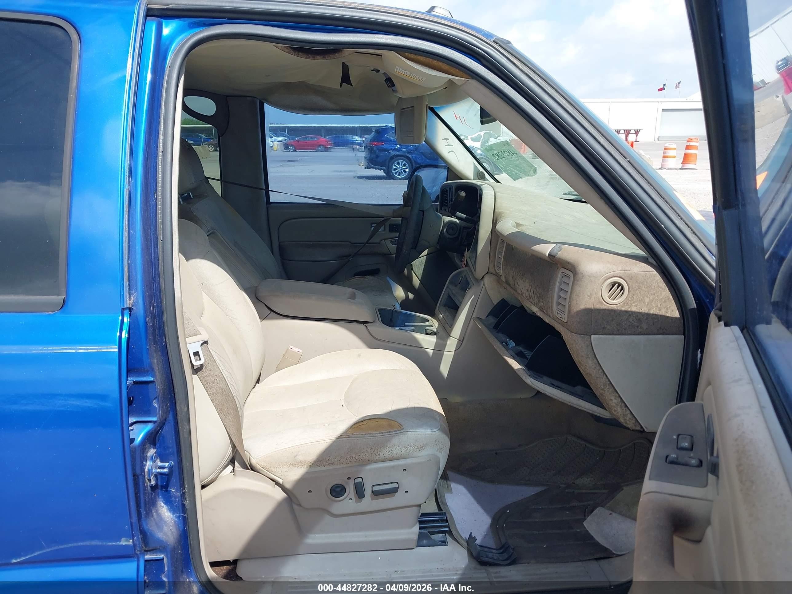 2004 Chevrolet Tahoe Lt Blue vin: 1GNEK13Z94R251480
