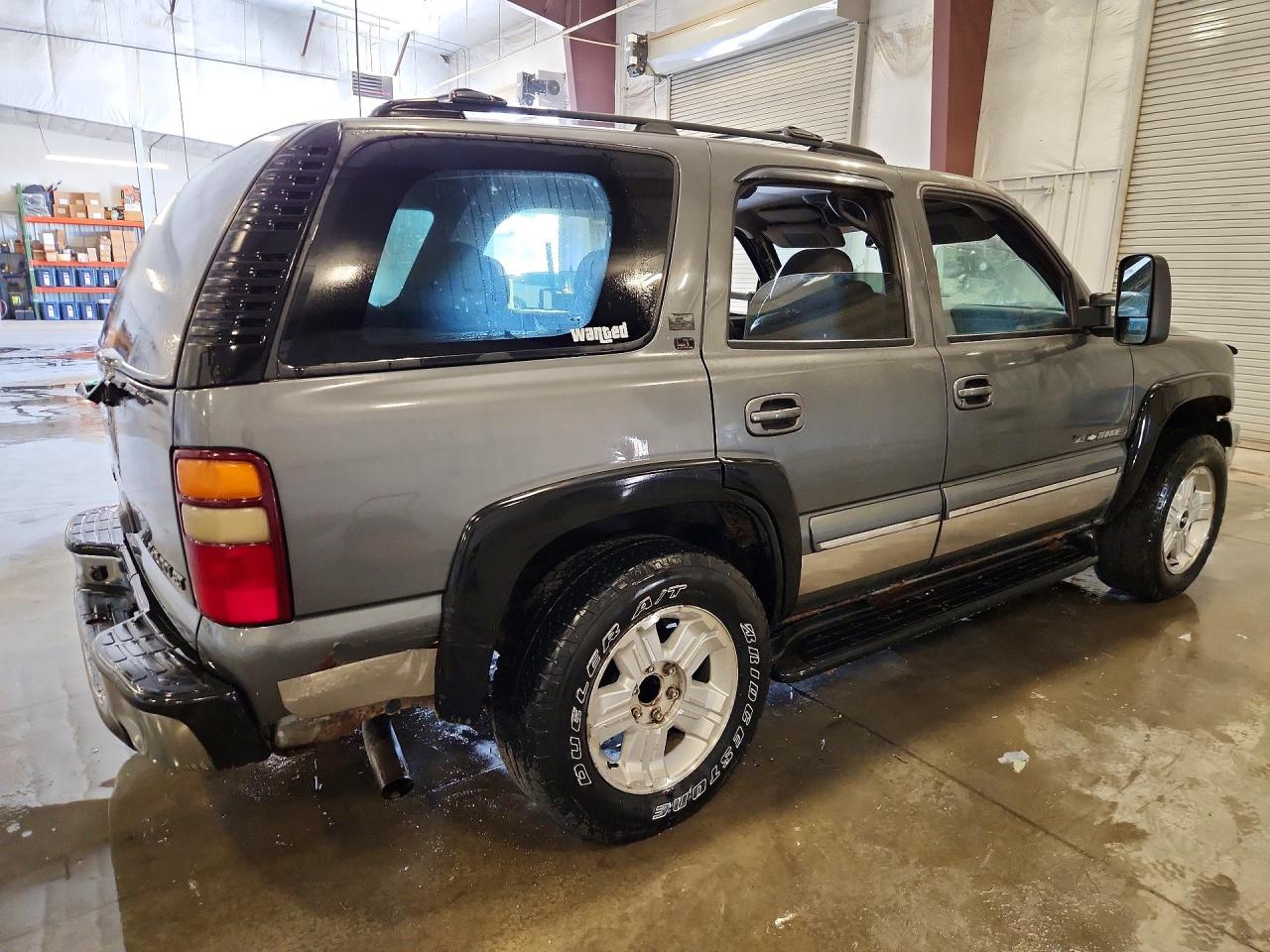 2002 Chevrolet Tahoe K1500 Gray vin: 1GNEK13ZX2R277650