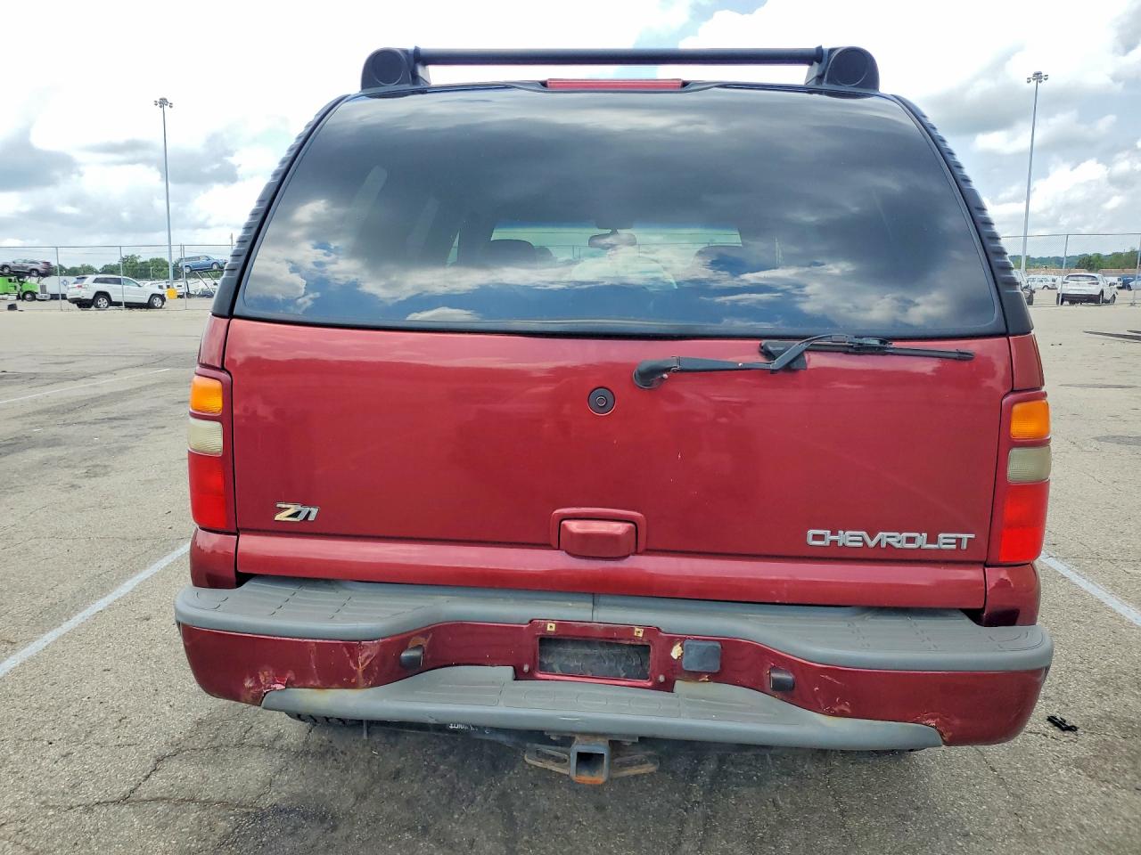 2003 Chevrolet Tahoe K1500 Maroon vin: 1GNEK13ZX3R288956